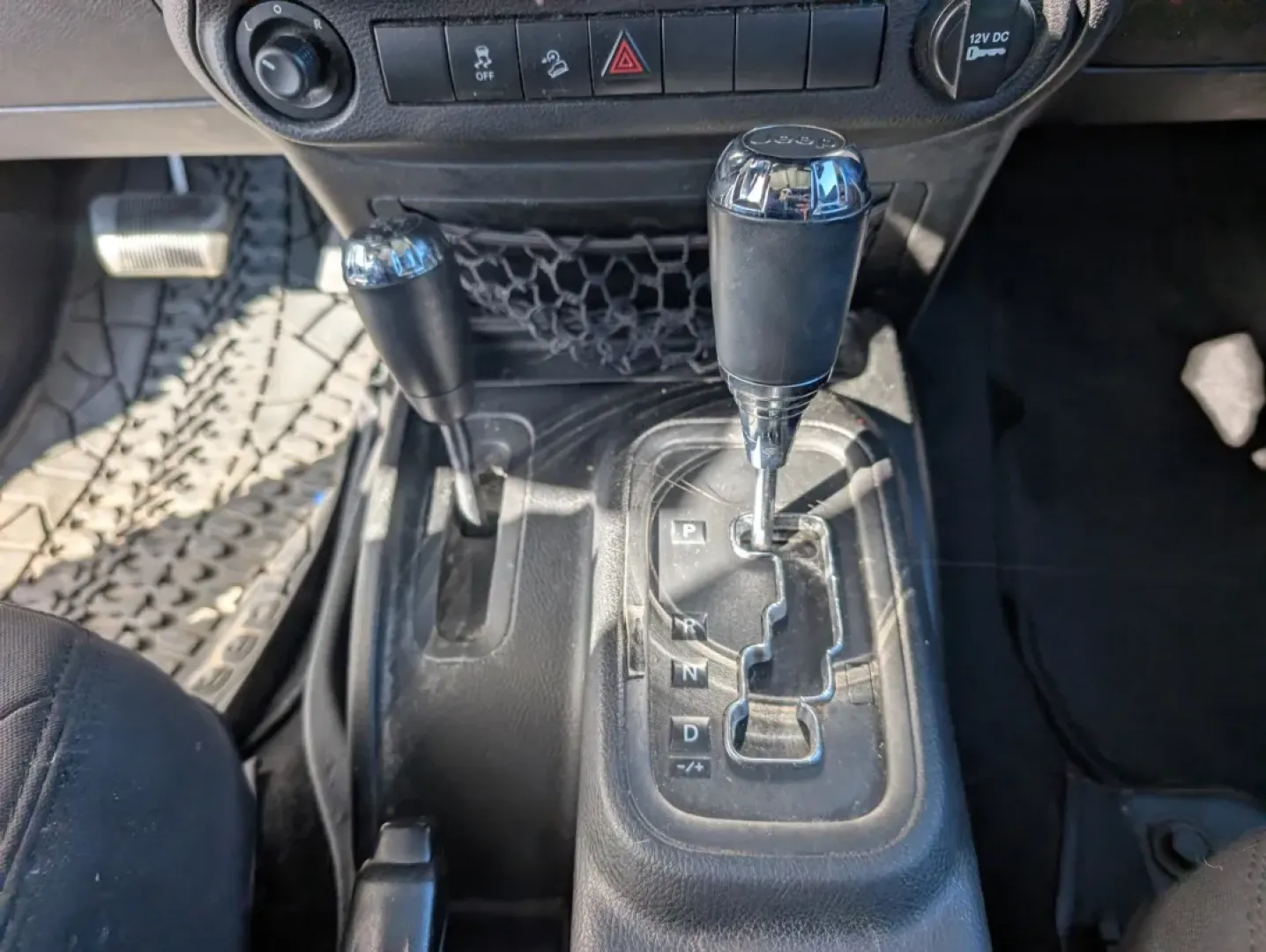 2013 /Black Interior Jeep Wrangler Sport (1C4BJWDG9DL) with an Other engine, located at 3959 U.S. 80 W, Phenix City, AL, 36870, (334) 297-4885, 32.469296, -85.135185 - **Discover Your Next Adventure with the 2013 Jeep Wrangler Sport at Gils Auto - Columbus #2!**<br /> <br /> Are you ready to embark on your next great adventure? Whether you're navigating city streets or conquering rugged trails, the 2013 Jeep Wrangler Sport is your perfect companion. With its robus - Photo#13