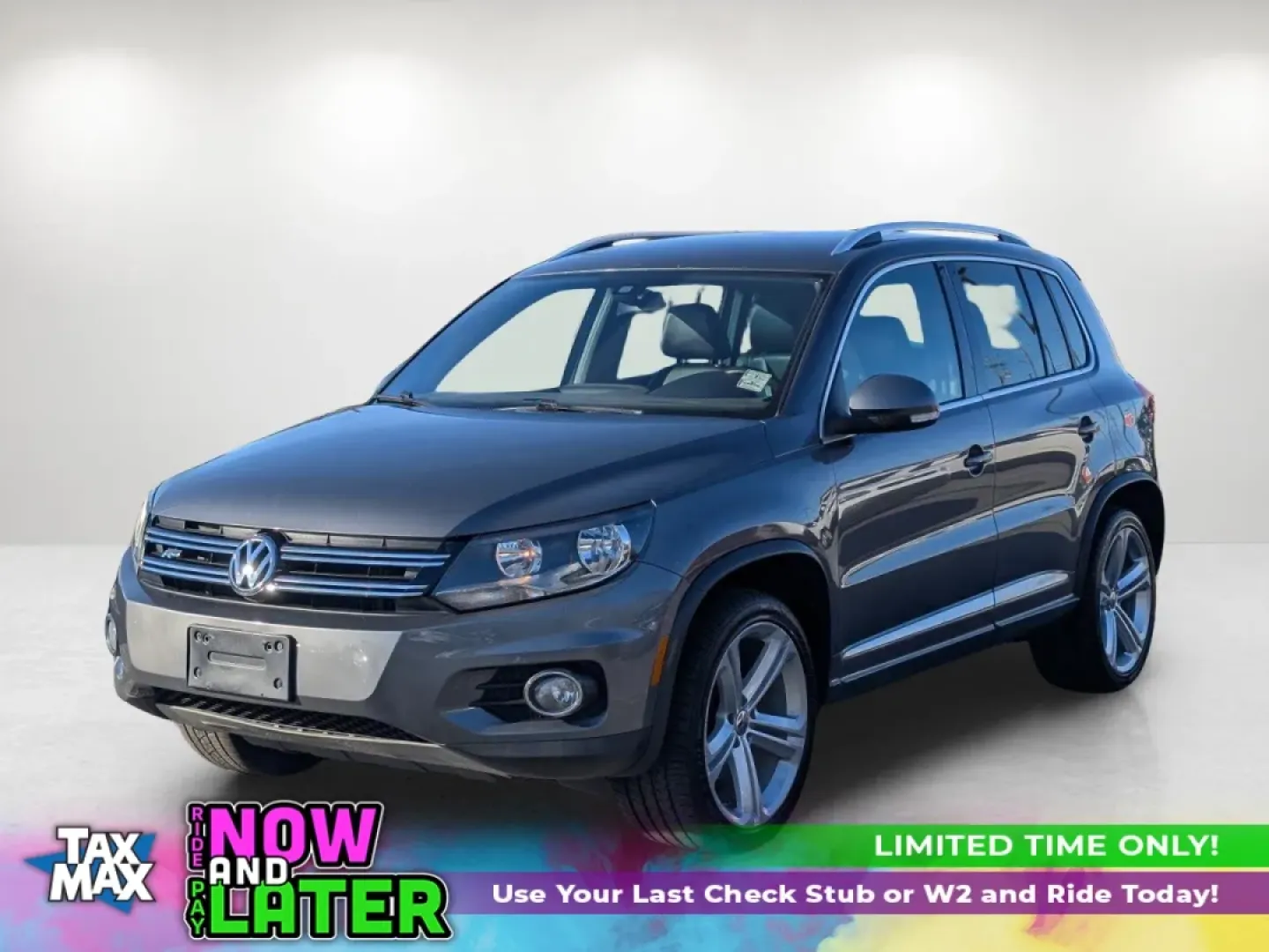 2016 Volkswagen Tiguan R-Line's photo