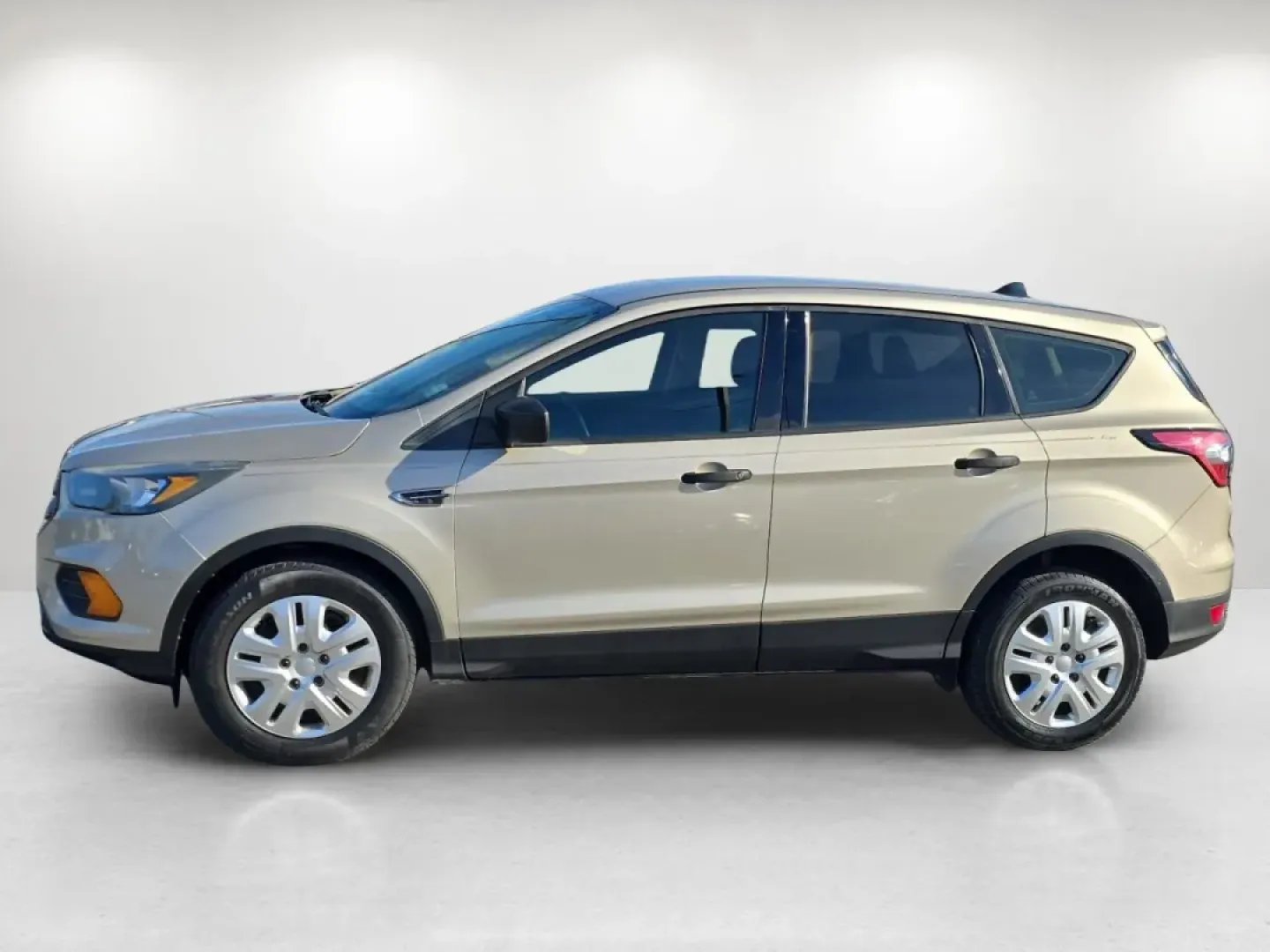 2018 Ford Escape S (1FMCU0F70JU) with an Other engine, located at 1430 Gateway Drive, Opelika, AL, 36801, (334) 239-0944, 32.637871, -85.409790 - **Explore New Adventures in the 2018 Ford Escape! Perfect for Weekend Getaways or Daily Commutes**<br /> <br /> Are you ready to elevate your driving experience? The 2018 Ford Escape is not just a vehicle; it's your ticket to new adventures and daily convenience. Whether you're a busy parent navigat - Photo#10
