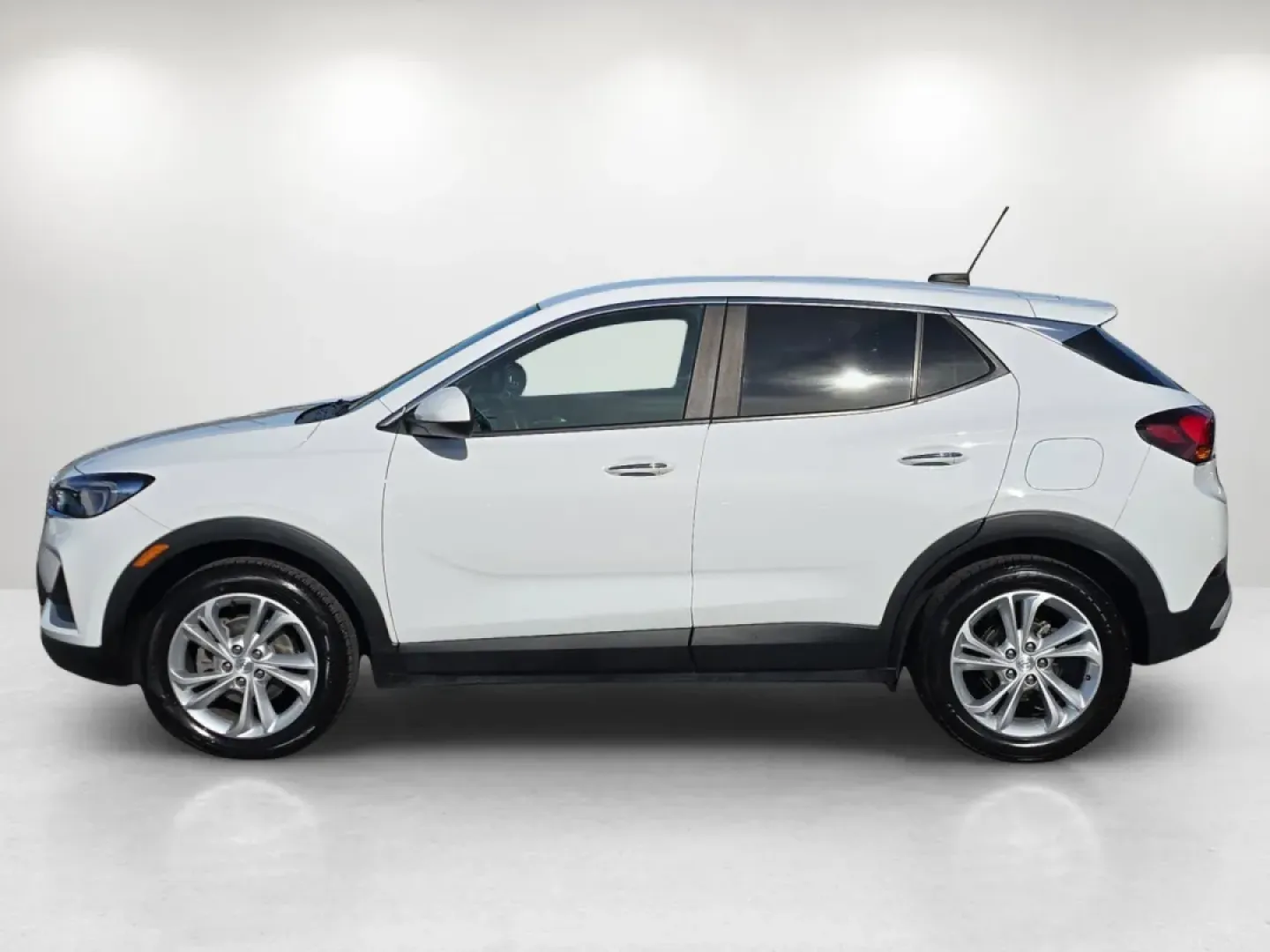 2020 /Ebony with Ebony interior accents Buick Encore GX Preferred (KL4MMBS29LB) with an Other engine, located at 1430 Gateway Drive, Opelika, AL, 36801, (334) 239-0944, 32.637871, -85.409790 - ### Discover Your Next Adventure with the 2020 Buick Encore GX<br /> <br /> Are you ready to elevate your daily commute or embark on weekend adventures? The 2020 Buick Encore GX is the perfect blend of style, comfort, and functionality, making it an ideal choice for both the busy professional and th - Photo#7