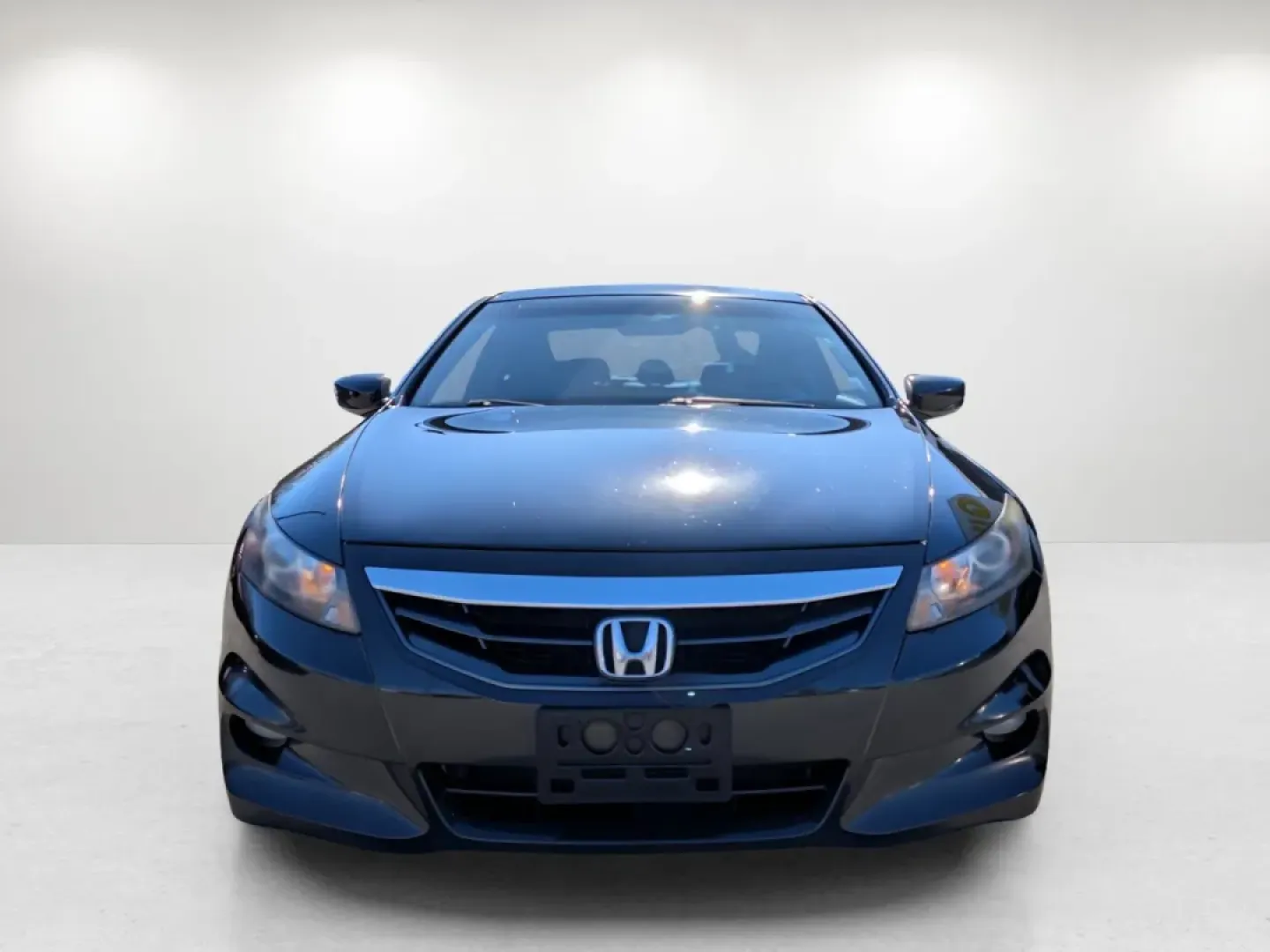 2012 Honda Accord Cpe EX-L (1HGCS2B89CA) with an Other engine, located at 1430 Gateway Drive, Opelika, AL, 36801, (334) 239-0944, 32.637871, -85.409790 - **Experience the Road Like Never Before with the 2012 Honda Accord EX-L Coupe!**<br /> <br /> For those seeking a stylish and reliable vehicle that balances performance and comfort, look no further than the 2012 Honda Accord EX-L Coupe available at Gils Auto in Phenix City, AL. This stunning black c - Photo#1