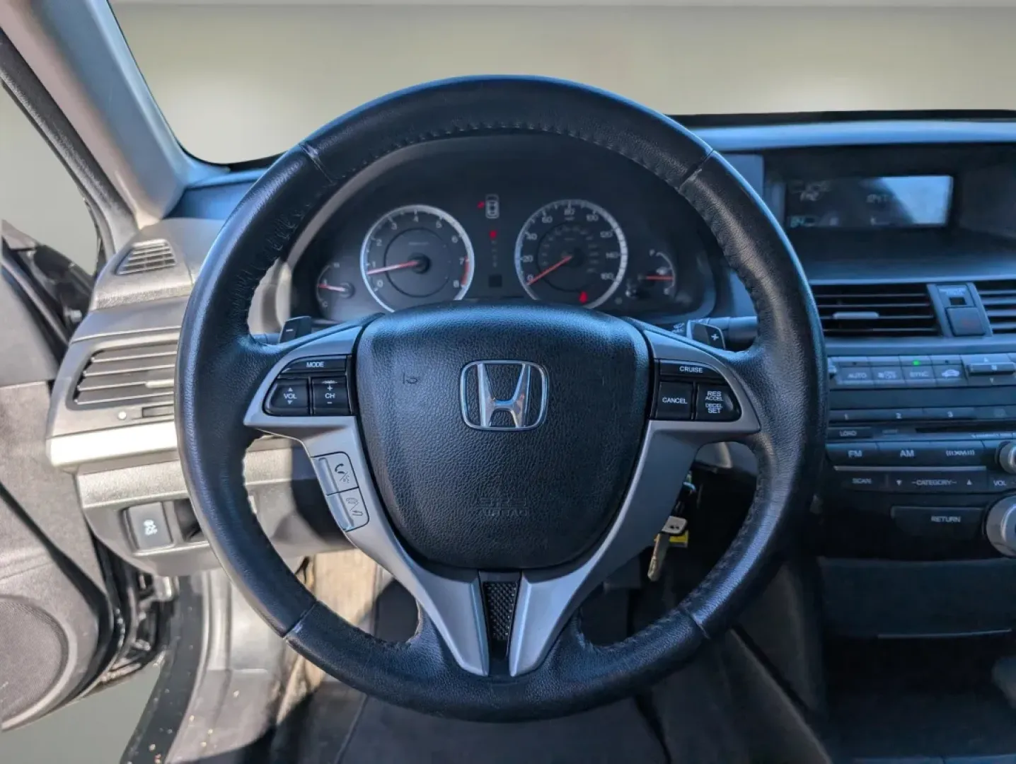 2012 Honda Accord Cpe EX-L (1HGCS2B89CA) with an Other engine, located at 521 Old Farm Lane Rd, Prattville, AL, 36066, (334) 325-1505, 32.482460, -86.416367 - **Experience the Road Like Never Before with the 2012 Honda Accord EX-L Coupe!**<br /> <br /> For those seeking a stylish and reliable vehicle that balances performance and comfort, look no further than the 2012 Honda Accord EX-L Coupe available at Gils Auto in Phenix City, AL. This stunning black c - Photo#14