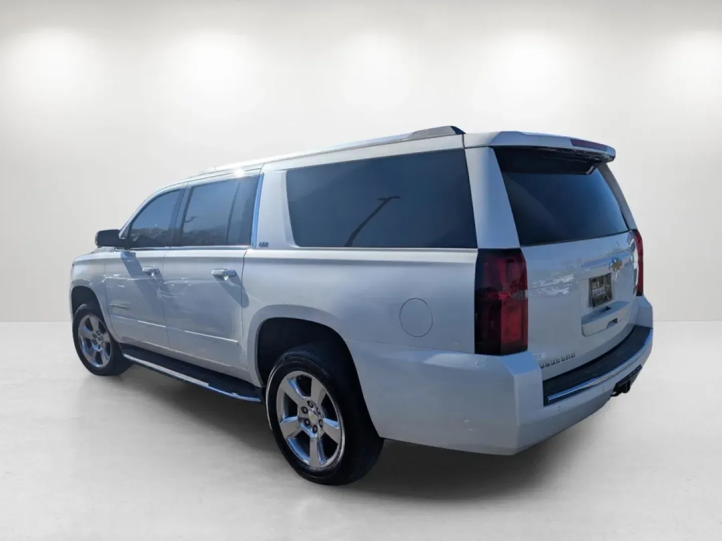 2015 /Cocoa/Dune Chevrolet Suburban LTZ (1GNSCKKC6FR) with an Other engine, located at 5115 14th Ave., Columbus, GA, 31904, (706) 323-0345, 32.511494, -84.971046 - Discover a new dimension of family travel with this stunning **2015 Chevrolet Suburban LTZ**, available now at **Gils Auto** in beautiful **Phenix City, AL**. Designed for those who prioritize space, comfort, and technology, this SUV is perfect for growing families, weekend adventurers, or anyone wh - Photo#6