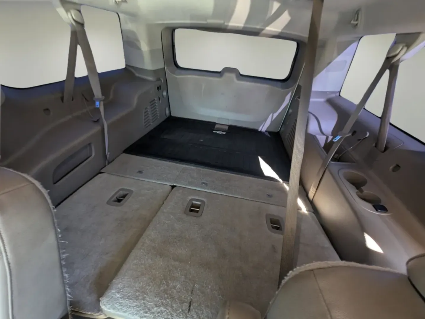 2015 /Cocoa/Dune Chevrolet Suburban LTZ (1GNSCKKC6FR) with an Other engine, located at 3959 U.S. 80 W, Phenix City, AL, 36870, (334) 297-4885, 32.469296, -85.135185 - Discover a new dimension of family travel with this stunning **2015 Chevrolet Suburban LTZ**, available now at **Gils Auto** in beautiful **Phenix City, AL**. Designed for those who prioritize space, comfort, and technology, this SUV is perfect for growing families, weekend adventurers, or anyone wh - Photo#13