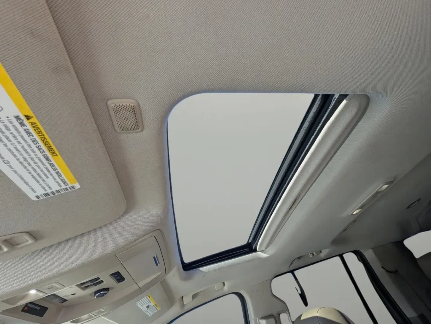 2015 /Cocoa/Dune Chevrolet Suburban LTZ (1GNSCKKC6FR) with an Other engine, located at 3959 U.S. 80 W, Phenix City, AL, 36870, (334) 297-4885, 32.469296, -85.135185 - Discover a new dimension of family travel with this stunning **2015 Chevrolet Suburban LTZ**, available now at **Gils Auto** in beautiful **Phenix City, AL**. Designed for those who prioritize space, comfort, and technology, this SUV is perfect for growing families, weekend adventurers, or anyone wh - Photo#18