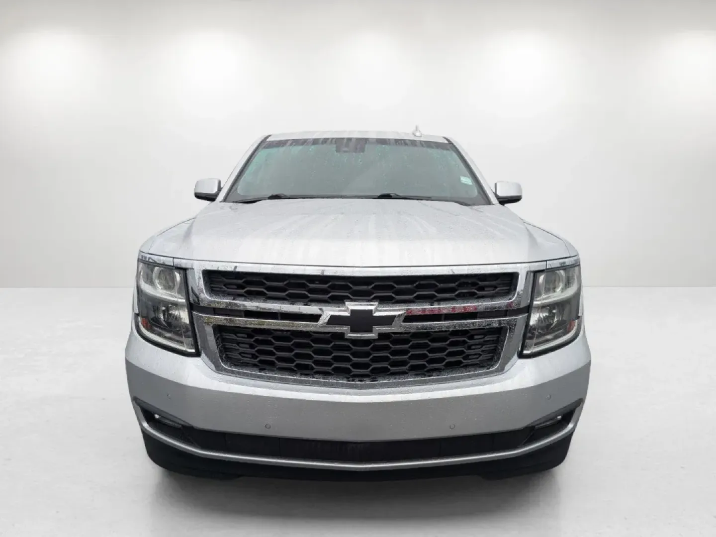 2018 /Jet Black/Dark Ash Chevrolet Suburban LT (1GNSCHKC0JR) with an Other engine, located at 3959 U.S. 80 W, Phenix City, AL, 36870, (334) 297-4885, 32.469296, -85.135185 - Introducing the perfect vehicle for families on the go, weekend adventurers, or anyone seeking the ultimate blend of style and functionality: the 2018 Chevrolet Suburban LT! With room for up to eight passengers, this versatile SUV is designed to accommodate your lifestyle, whether you're navigating - Photo#2