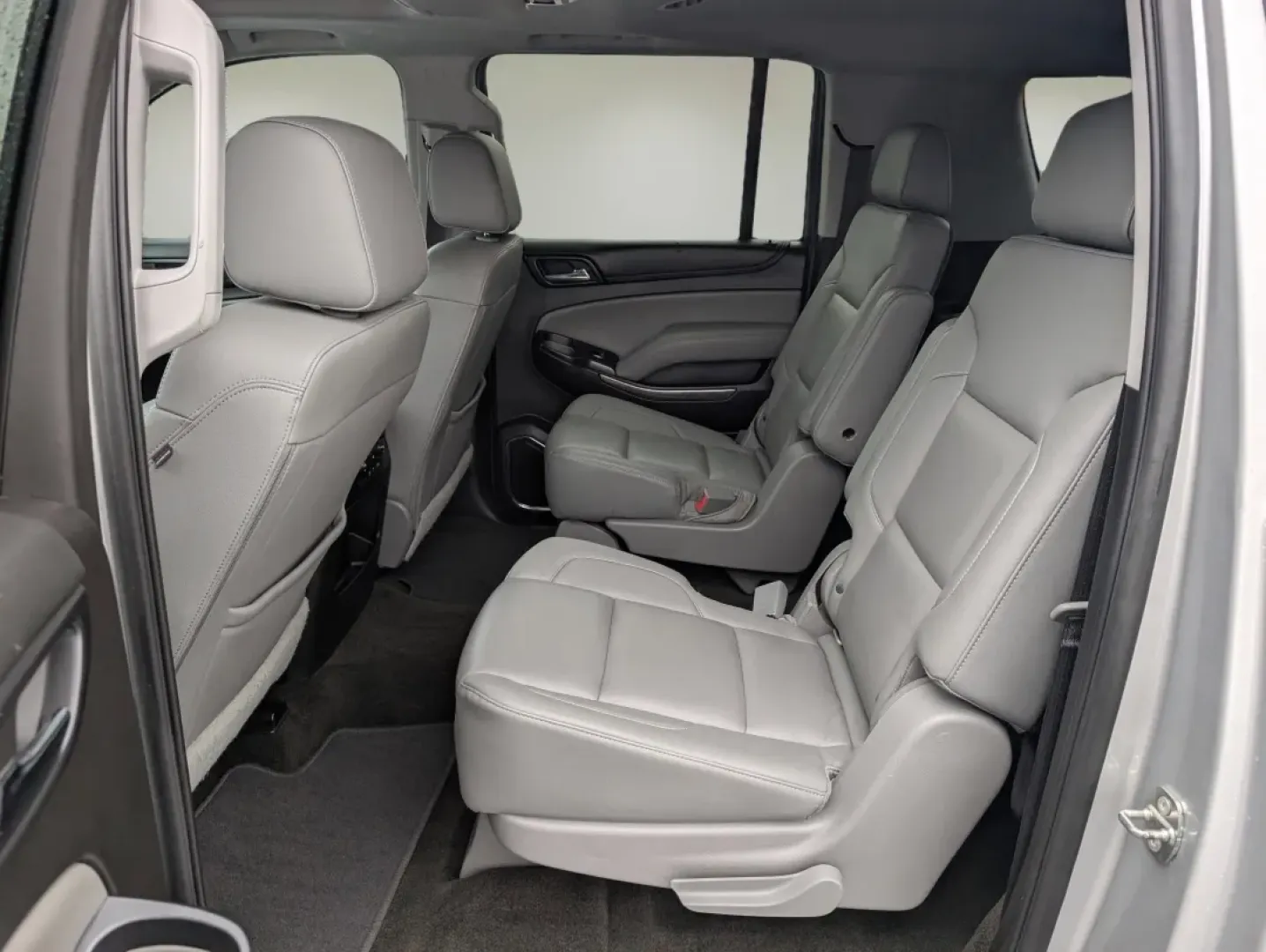 2018 /Jet Black/Dark Ash Chevrolet Suburban LT (1GNSCHKC0JR) with an Other engine, located at 3959 U.S. 80 W, Phenix City, AL, 36870, (334) 297-4885, 32.469296, -85.135185 - Introducing the perfect vehicle for families on the go, weekend adventurers, or anyone seeking the ultimate blend of style and functionality: the 2018 Chevrolet Suburban LT! With room for up to eight passengers, this versatile SUV is designed to accommodate your lifestyle, whether you're navigating - Photo#11