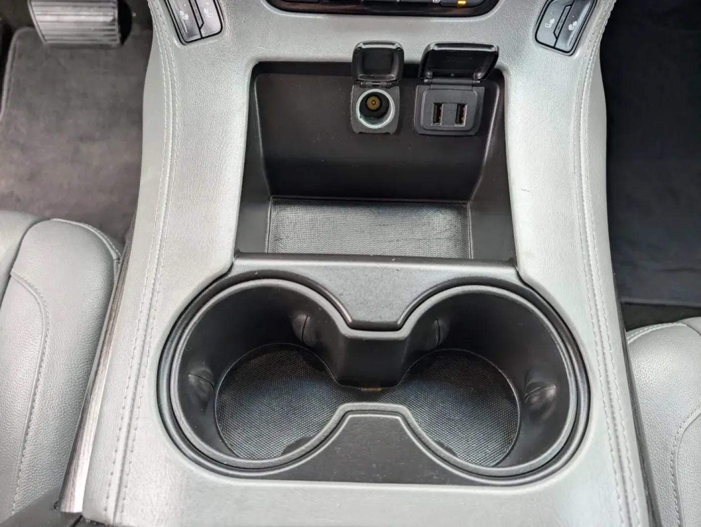 2018 /Jet Black/Dark Ash Chevrolet Suburban LT (1GNSCHKC0JR) with an Other engine, located at 3959 U.S. 80 W, Phenix City, AL, 36870, (334) 297-4885, 32.469296, -85.135185 - Introducing the perfect vehicle for families on the go, weekend adventurers, or anyone seeking the ultimate blend of style and functionality: the 2018 Chevrolet Suburban LT! With room for up to eight passengers, this versatile SUV is designed to accommodate your lifestyle, whether you're navigating - Photo#14