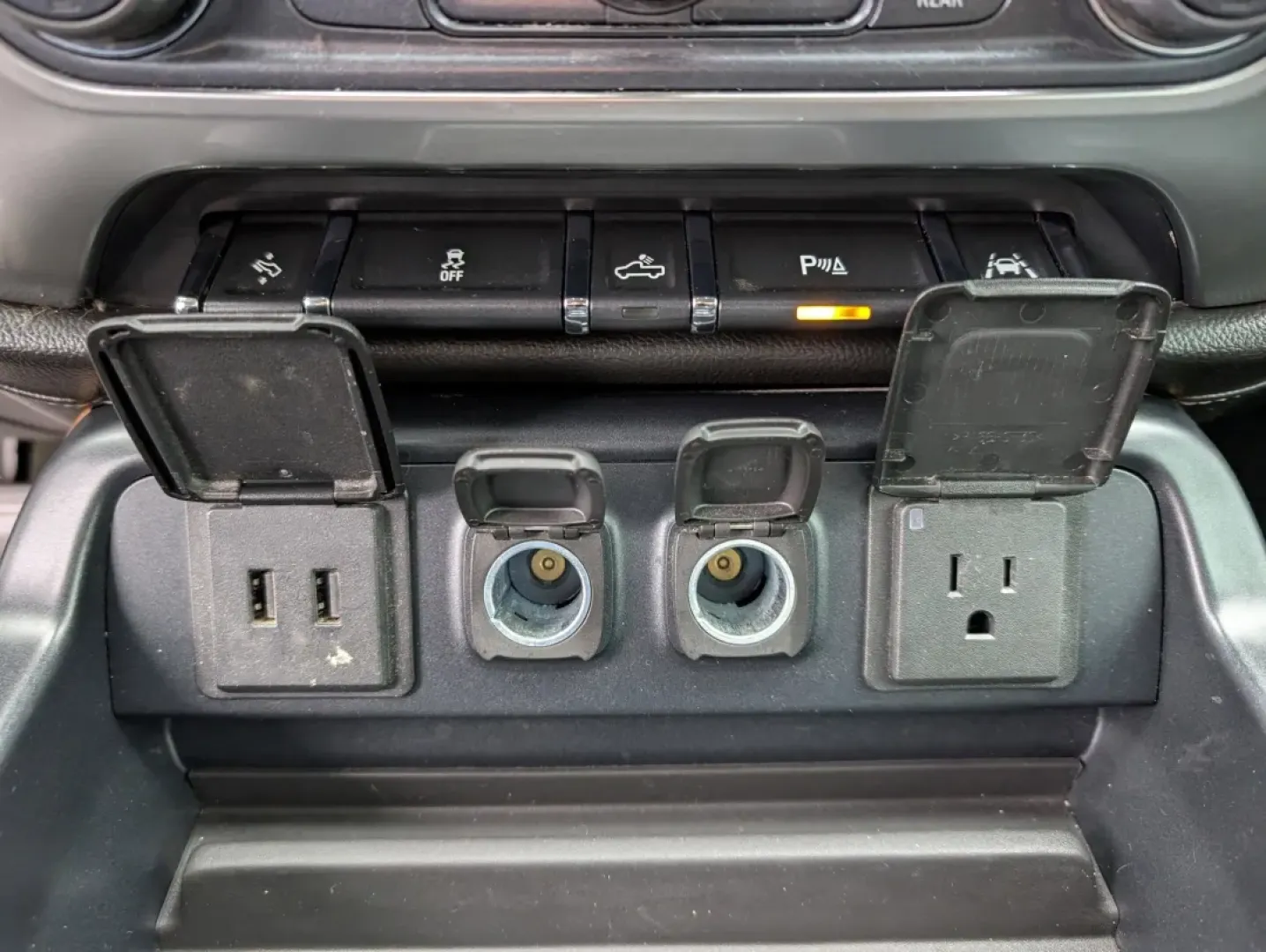 2017 /Jet Black Chevrolet Silverado 1500 LTZ (3GCPCSEC5HG) with an Other engine, located at 5115 14th Ave., Columbus, GA, 31904, (706) 323-0345, 32.511494, -84.971046 - **Adventure Awaits: Own the 2017 Chevrolet Silverado 1500 LTZ at Gils Auto in Phenix City, AL!**<br /> <br /> Are you ready to elevate your lifestyle with a vehicle that combines rugged capability with everyday comfort? The 2017 Chevrolet Silverado 1500 LTZ is the perfect companion for weekend adven - Photo#13