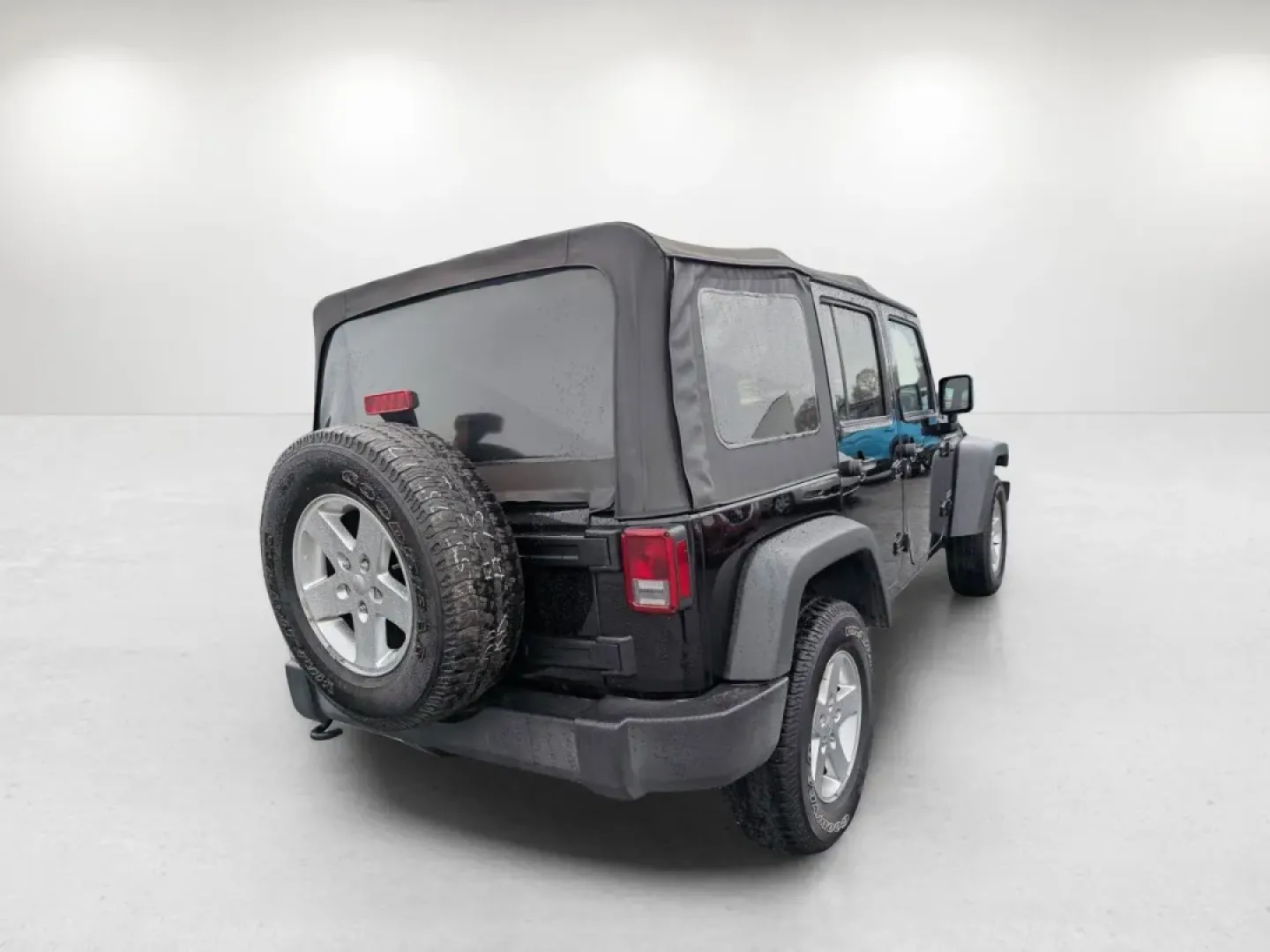 2016 /Black Jeep Wrangler Sport (1C4BJWDG9GL) with an Other engine, located at 5115 14th Ave., Columbus, GA, 31904, (706) 323-0345, 32.511494, -84.971046 - **Adventure Awaits with This 2016 Jeep Wrangler Sport - Perfect for Your Next Road Trip!**<br /> <br /> Are you ready to embrace the open road and embark on thrilling adventures? At Gils Auto in Phenix City, AL, we are excited to present this rugged yet stylish 2016 Jeep Wrangler Sport, designed for - Photo#4