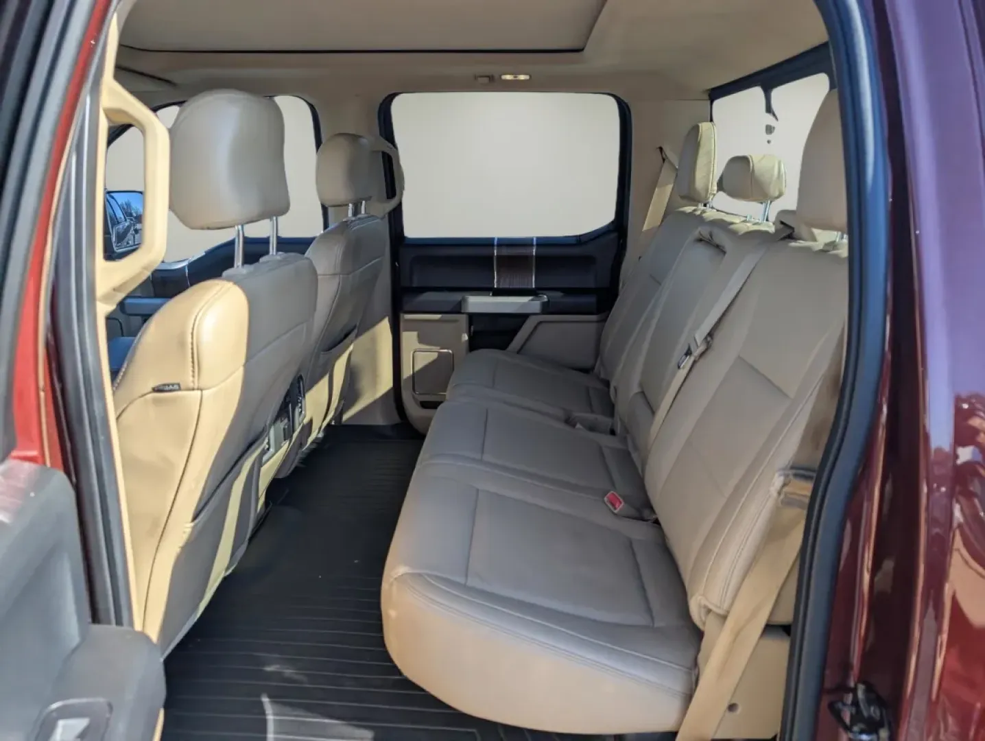 2016 Ford F-150 Lariat (1FTEW1EG7GF) with an Other engine, located at 5115 14th Ave., Columbus, GA, 31904, (706) 323-0345, 32.511494, -84.971046 - Experience the thrill of adventure with the 2016 Ford F-150, available now at Gils Auto in Phenix City, AL! This robust and versatile pickup truck is perfect for weekend adventures or everyday errands. Whether you're hauling gear for a family camping trip or navigating your daily commute, the F-150' - Photo#9