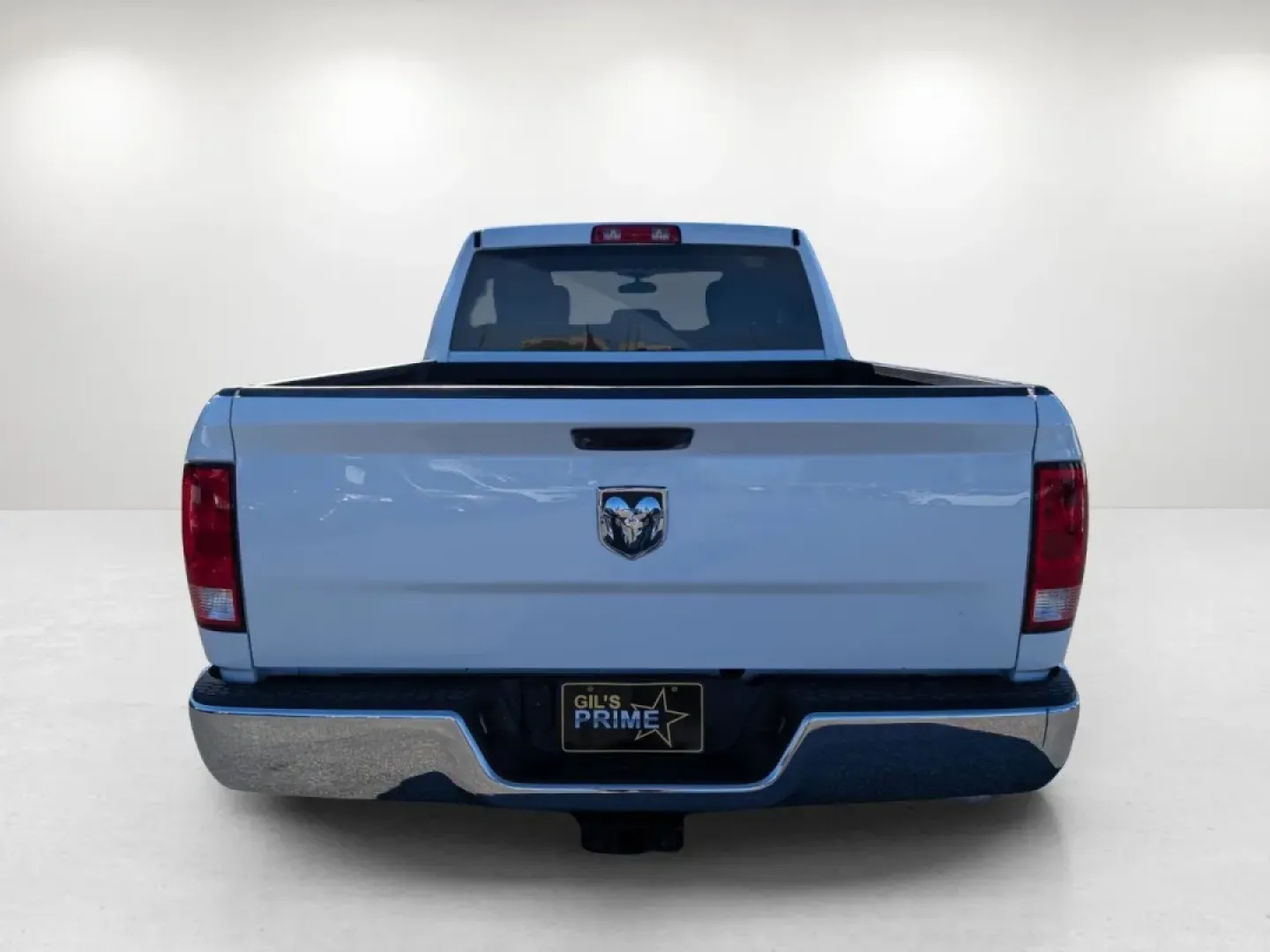 2022 /Diesel Gray/Black Ram 1500 Tradesman (1C6RR6FG3NS) with an Other engine, located at 7000 Northlake Connector, Columbus, GA, 31904, (706) 987-8085, 32.524975, -84.978134 - **Experience Adventure and Versatility with the 2022 Ram 1500 Tradesman at Gils Auto Your Trusted Buy Here Pay Here Dealership in Phenix City, AL!**<br /> <br /> If you're looking for a reliable truck that can handle your daily commutes, weekend getaways, or even the demands of a growing family, th - Photo#5