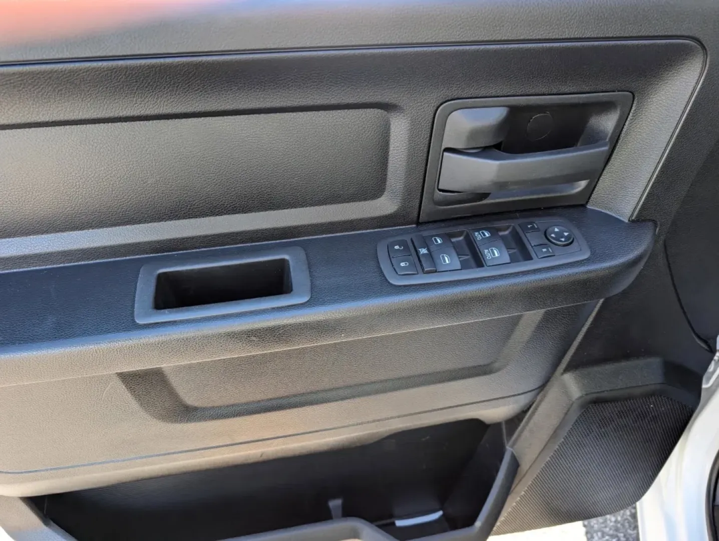 2022 /Diesel Gray/Black Ram 1500 Tradesman (1C6RR6FG3NS) with an Other engine, located at 7000 Northlake Connector, Columbus, GA, 31904, (706) 987-8085, 32.524975, -84.978134 - **Experience Adventure and Versatility with the 2022 Ram 1500 Tradesman at Gils Auto Your Trusted Buy Here Pay Here Dealership in Phenix City, AL!**<br /> <br /> If you're looking for a reliable truck that can handle your daily commutes, weekend getaways, or even the demands of a growing family, th - Photo#8