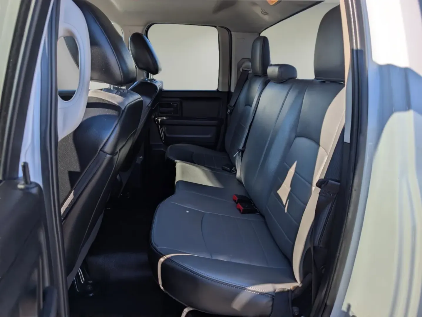 2022 /Diesel Gray/Black Ram 1500 Tradesman (1C6RR6FG3NS) with an Other engine, located at 7000 Northlake Connector, Columbus, GA, 31904, (706) 987-8085, 32.524975, -84.978134 - **Experience Adventure and Versatility with the 2022 Ram 1500 Tradesman at Gils Auto Your Trusted Buy Here Pay Here Dealership in Phenix City, AL!**<br /> <br /> If you're looking for a reliable truck that can handle your daily commutes, weekend getaways, or even the demands of a growing family, th - Photo#11