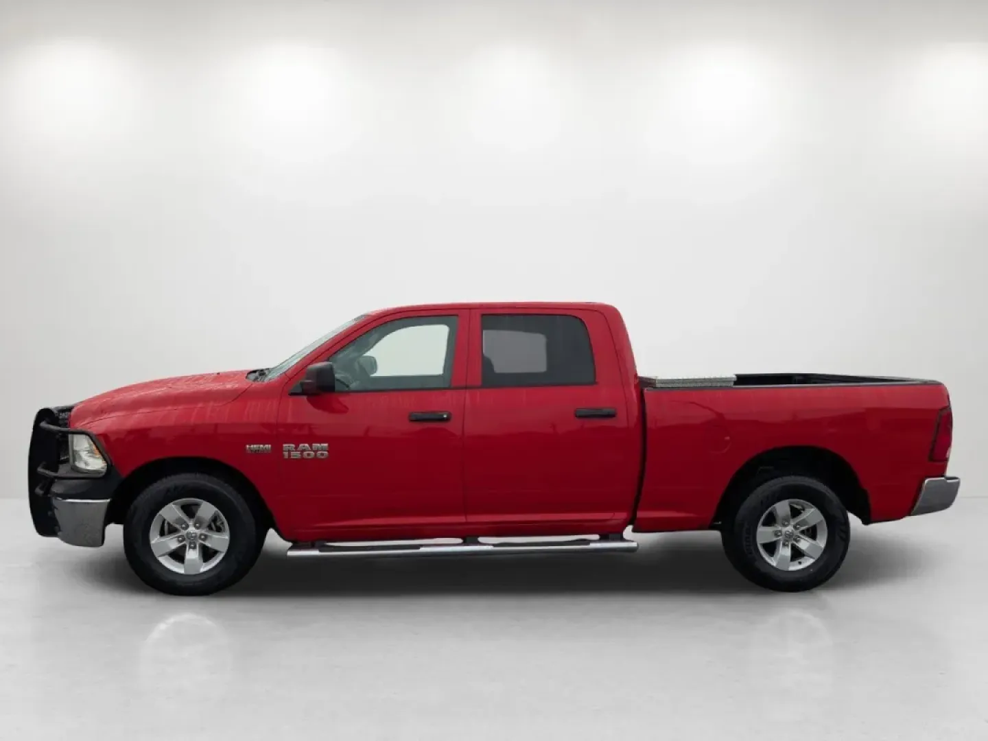 2017 /Diesel Gray/Black Ram 1500 Tradesman (1C6RR6ST4HS) with an Other engine, located at 3959 U.S. 80 W, Phenix City, AL, 36870, (334) 297-4885, 32.469296, -85.135185 - **Unleash Your Adventurous Spirit with this 2017 Ram 1500 Tradesman Crew Cab!**<br /> <br /> Looking for a vehicle that can accommodate your busy lifestyle while ensuring powerful performance? The 2017 Ram 1500 Tradesman Crew Cab is perfect for those weekend adventures, whether you're hauling gear f - Photo#8