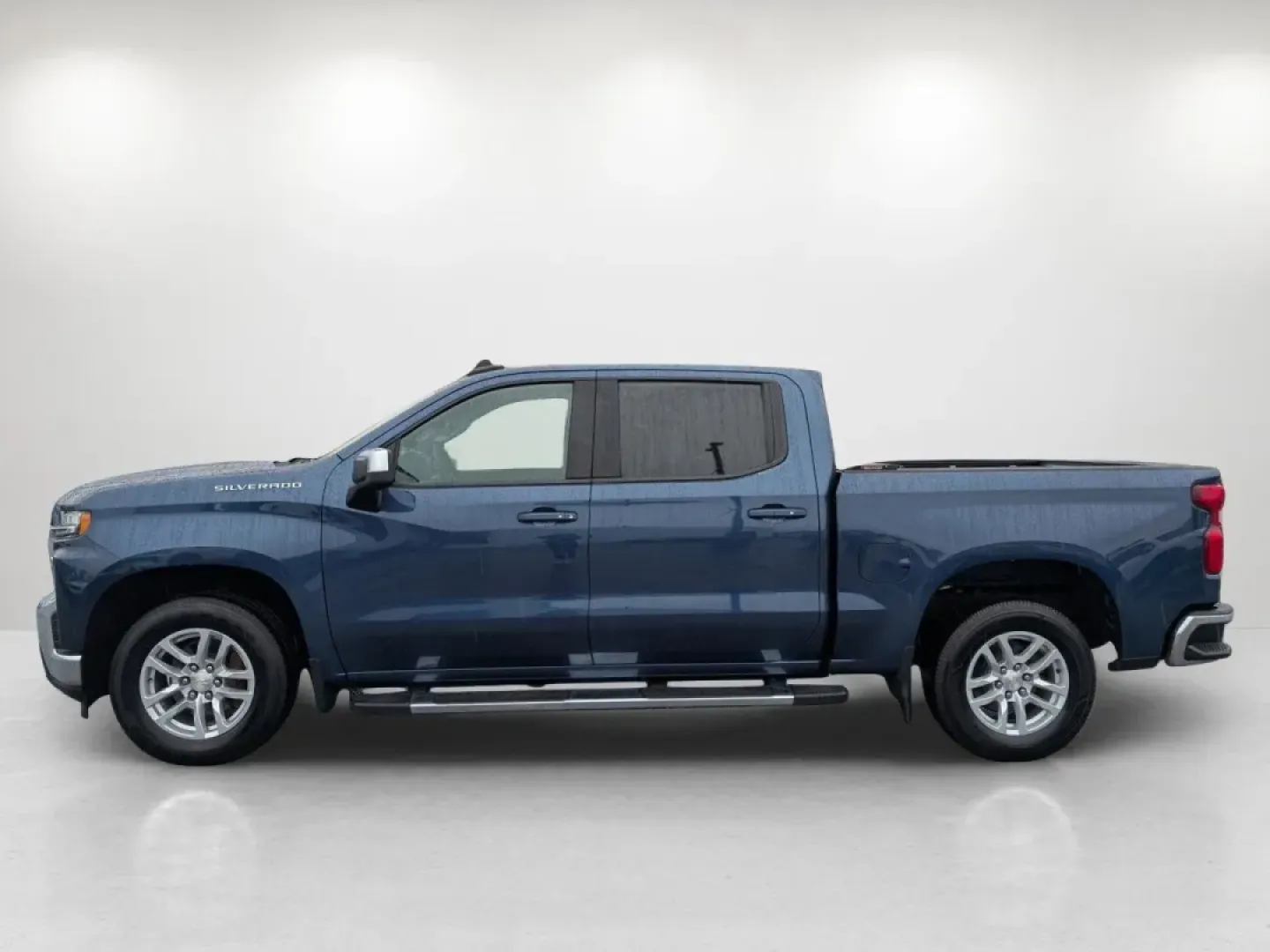 2019 /Jet Black Chevrolet Silverado 1500 LT (1GCPWCEDXKZ) with an Other engine, located at 1430 Gateway Drive, Opelika, AL, 36801, (334) 239-0944, 32.637871, -85.409790 - **Explore New Adventures with the 2019 Chevrolet Silverado 1500 LT at Gils Auto in Phenix City, AL!**<br /> <br /> If you're looking to elevate your lifestyle with a robust and versatile pickup, look no further than the 2019 Chevrolet Silverado 1500 LT. Whether you're commuting to work, heading out - Photo#7