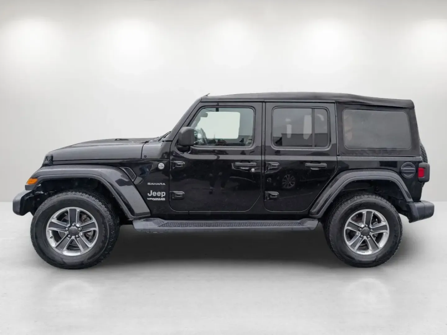 2021 /Dark Saddle/Black Jeep Wrangler Unlimited Sahara (1C4HJXEN2MW) with an Other engine, located at 804 22nd Ave, Phenix City, AL, 36870, (334) 297-1860, 32.484749, -85.024475 - **Adventure Awaits: Own the 2021 Jeep Wrangler Unlimited Sahara in Phenix City, AL!**<br /> <br /> Are you ready to embrace the great outdoors or simply elevate your daily commute? The 2021 Jeep Wrangler Unlimited Sahara is designed for those who crave adventure and desire a vehicle that embodies ve - Photo#7