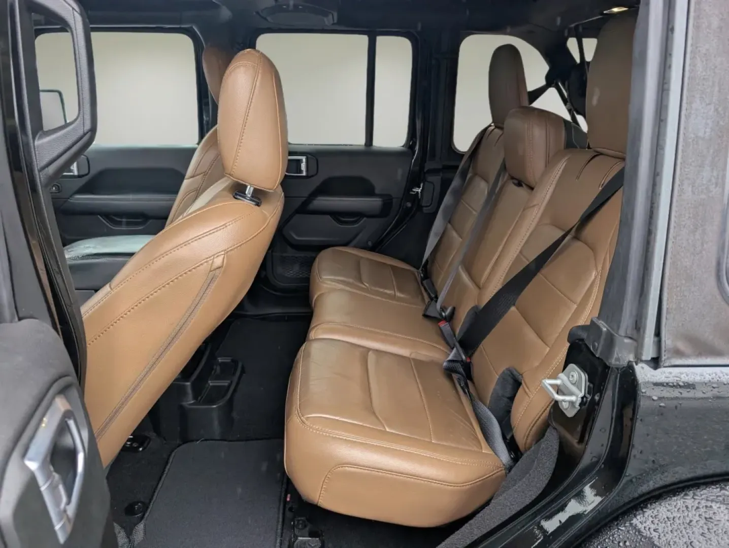 2021 /Dark Saddle/Black Jeep Wrangler Unlimited Sahara (1C4HJXEN2MW) with an Other engine, located at 804 22nd Ave, Phenix City, AL, 36870, (334) 297-1860, 32.484749, -85.024475 - **Adventure Awaits: Own the 2021 Jeep Wrangler Unlimited Sahara in Phenix City, AL!**<br /> <br /> Are you ready to embrace the great outdoors or simply elevate your daily commute? The 2021 Jeep Wrangler Unlimited Sahara is designed for those who crave adventure and desire a vehicle that embodies ve - Photo#10