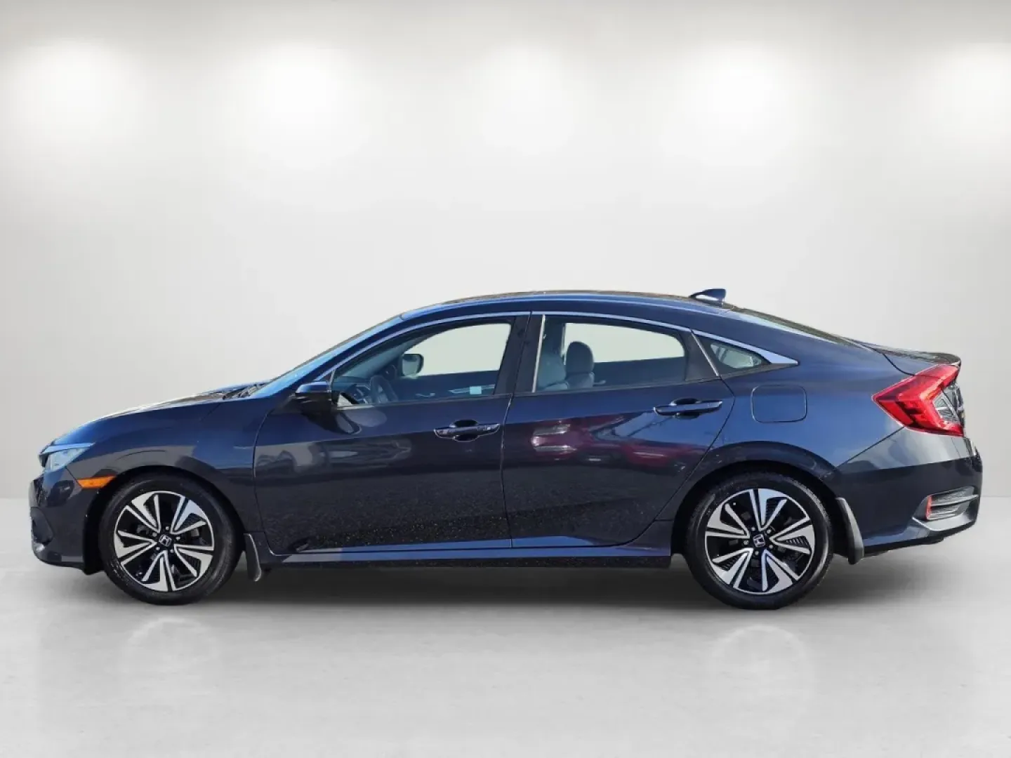 2016 Honda Civic Sedan EX-T (19XFC1F33GE) with an Other engine, located at 5115 14th Ave., Columbus, GA, 31904, (706) 323-0345, 32.511494, -84.971046 - **Embrace Adventure in a 2016 Honda Civic Sedan EX-T Perfect for Road Trips and Daily Commutes!**<br /> <br /> Are you ready to elevate your driving experience? Whether you're commuting to work, running errands around Phenix City, or planning a weekend getaway, the 2016 Honda Civic Sedan EX-T is th - Photo#7