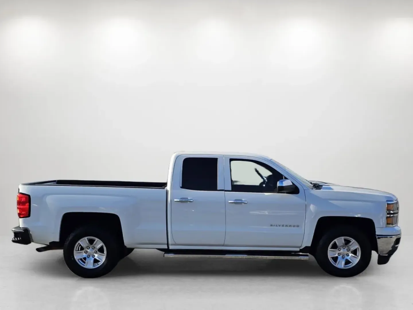 2014 /Jet Black Chevrolet Silverado 1500 LT (1GCRCREC2EZ) with an Other engine, located at 5115 14th Ave., Columbus, GA, 31904, (706) 323-0345, 32.511494, -84.971046 - Discover adventure and reliability with the 2014 Chevrolet Silverado 1500 LT, available now at Gils Auto in Phenix City, AL. This rugged and versatile pickup is perfect for those who lead an active lifestyle-whether you're hauling gear for a weekend camping trip, working on a construction site, or s - Photo#3