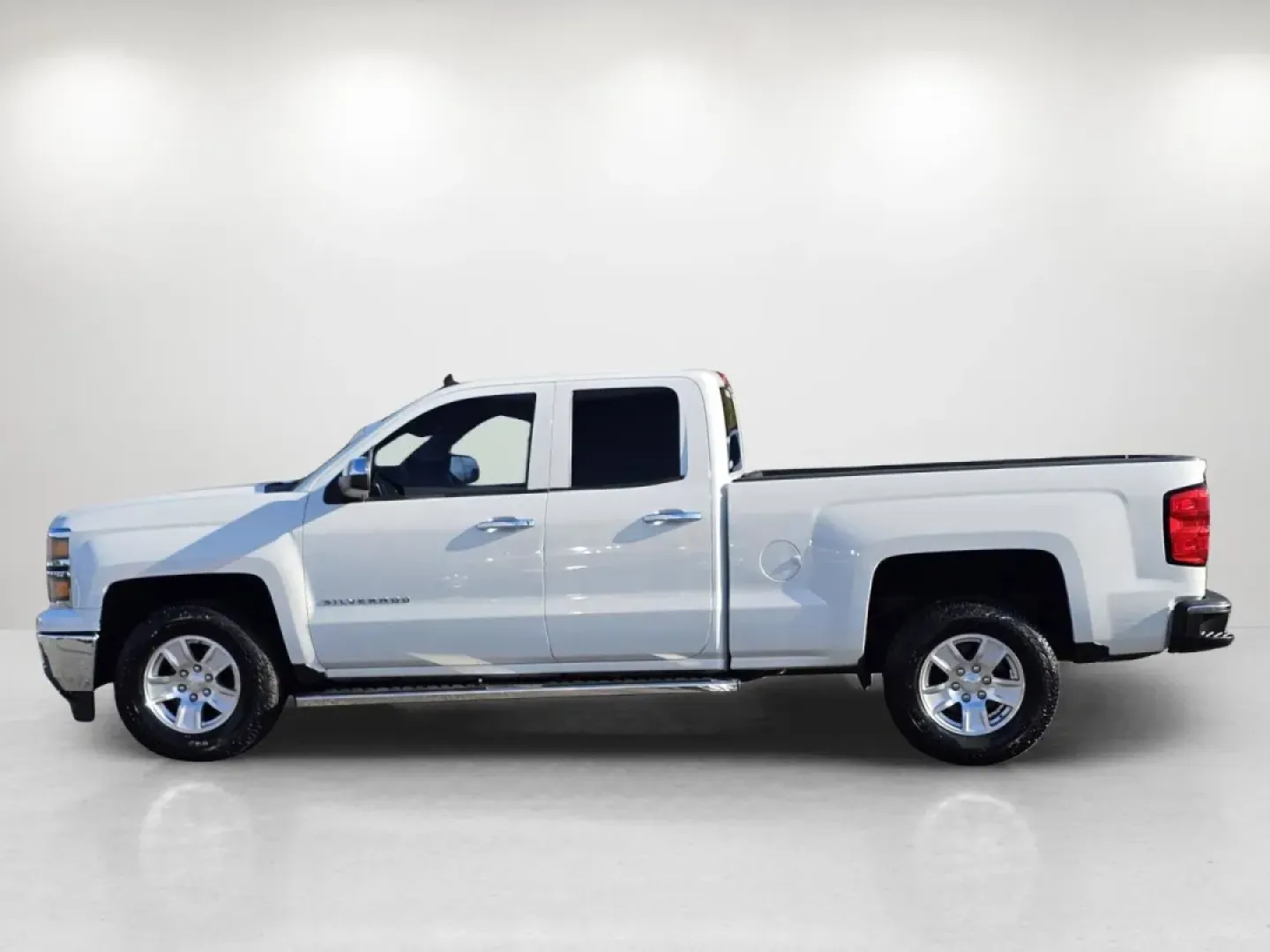 2014 /Jet Black Chevrolet Silverado 1500 LT (1GCRCREC2EZ) with an Other engine, located at 5115 14th Ave., Columbus, GA, 31904, (706) 323-0345, 32.511494, -84.971046 - Discover adventure and reliability with the 2014 Chevrolet Silverado 1500 LT, available now at Gils Auto in Phenix City, AL. This rugged and versatile pickup is perfect for those who lead an active lifestyle-whether you're hauling gear for a weekend camping trip, working on a construction site, or s - Photo#7