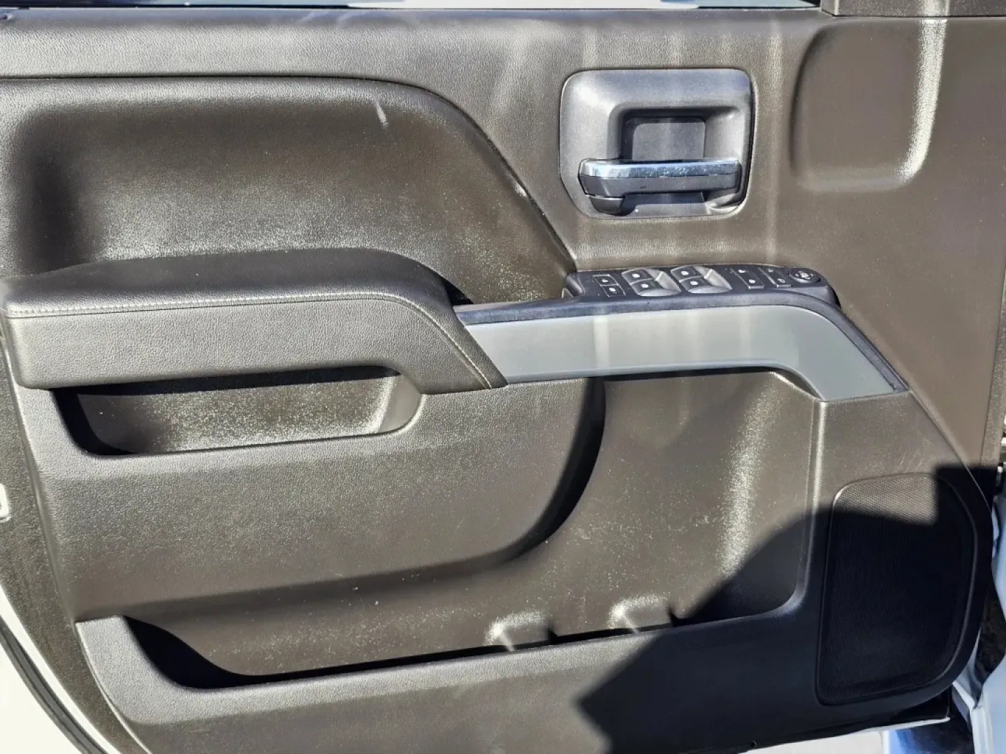 2014 /Jet Black Chevrolet Silverado 1500 LT (1GCRCREC2EZ) with an Other engine, located at 5115 14th Ave., Columbus, GA, 31904, (706) 323-0345, 32.511494, -84.971046 - Discover adventure and reliability with the 2014 Chevrolet Silverado 1500 LT, available now at Gils Auto in Phenix City, AL. This rugged and versatile pickup is perfect for those who lead an active lifestyle-whether you're hauling gear for a weekend camping trip, working on a construction site, or s - Photo#8