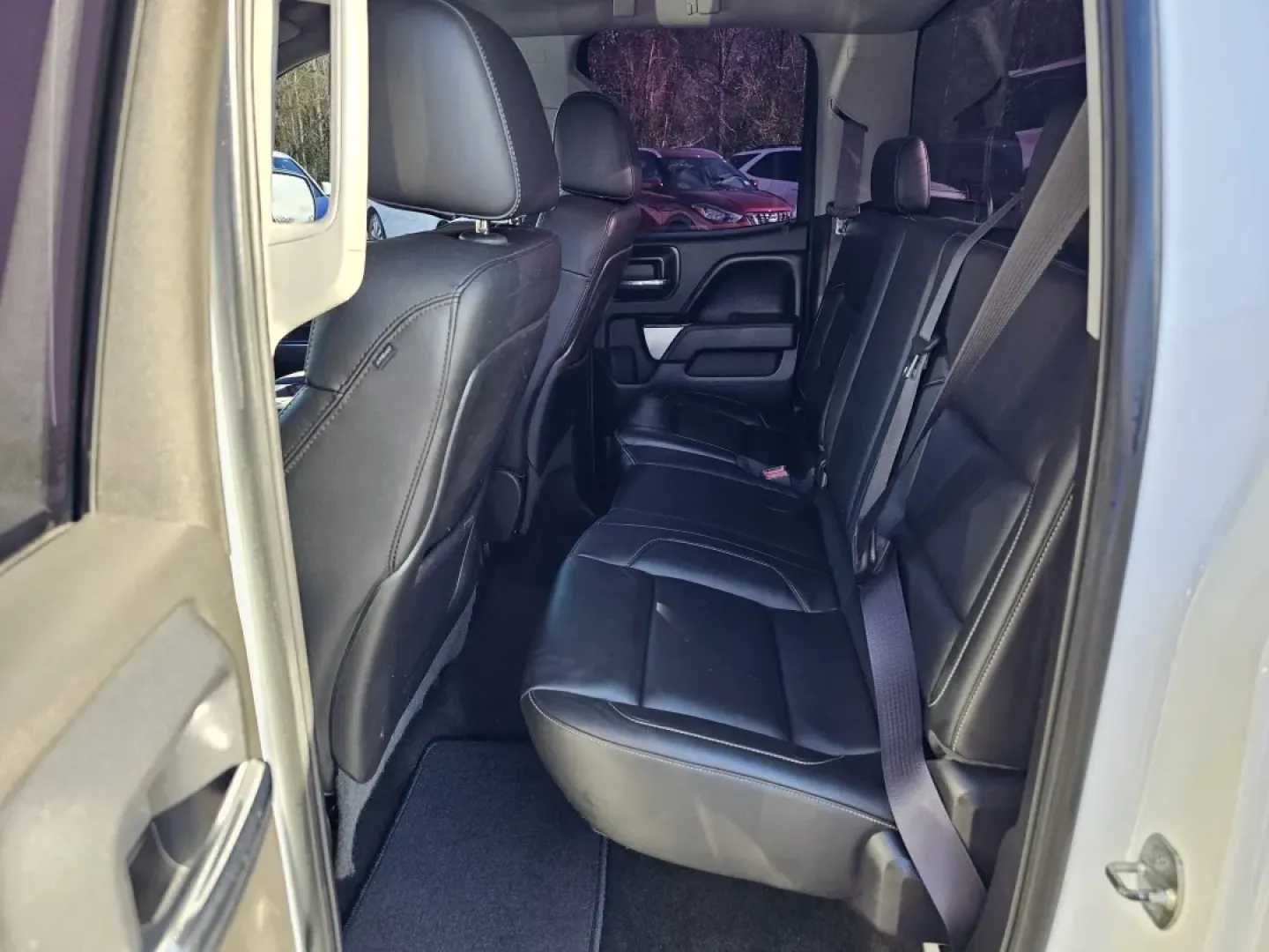 2014 /Jet Black Chevrolet Silverado 1500 LT (1GCRCREC2EZ) with an Other engine, located at 3959 U.S. 80 W, Phenix City, AL, 36870, (334) 297-4885, 32.469296, -85.135185 - Discover adventure and reliability with the 2014 Chevrolet Silverado 1500 LT, available now at Gils Auto in Phenix City, AL. This rugged and versatile pickup is perfect for those who lead an active lifestyle-whether you're hauling gear for a weekend camping trip, working on a construction site, or s - Photo#14