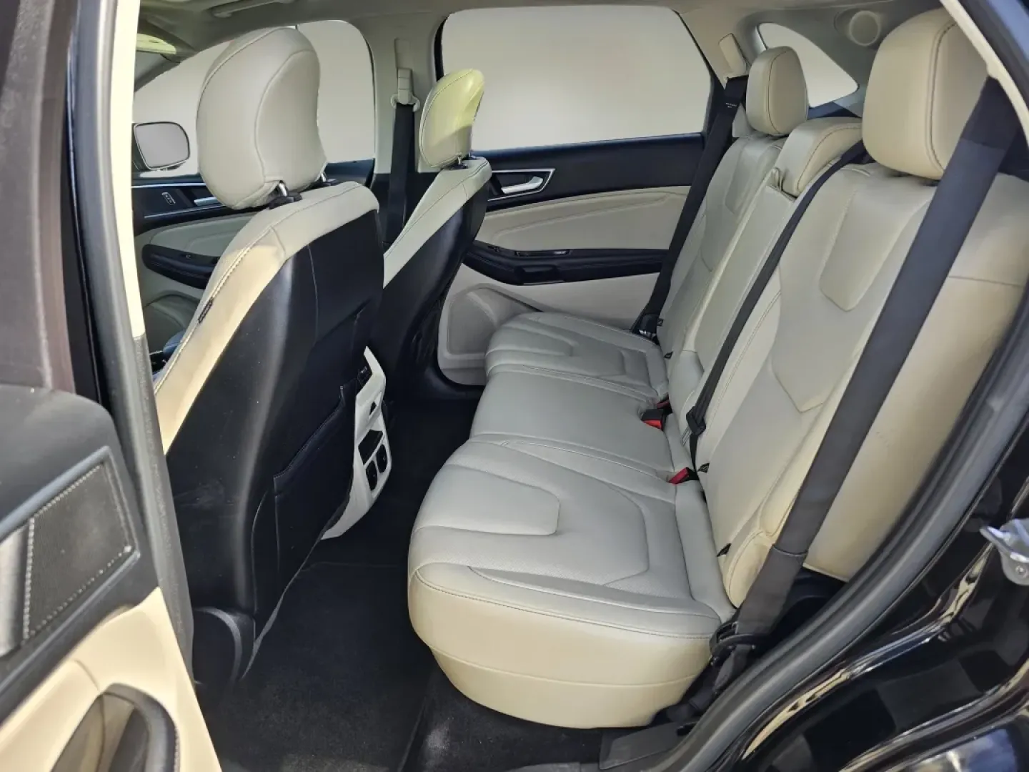 2016 Ford Edge Titanium (2FMPK3K88GB) with an Other engine, located at 521 Old Farm Lane Rd, Prattville, AL, 36066, (334) 325-1505, 32.482460, -86.416367 - ### Elevate Your Everyday with the 2016 Ford Edge Titanium at Gils Auto - Phenix City<br /> <br /> Are you in the market for a versatile SUV that caters to your family's needs, makes daily commutes a breeze, and is ready for weekend adventures? Look no further than this stunning 2016 Ford Edge Titan - Photo#14