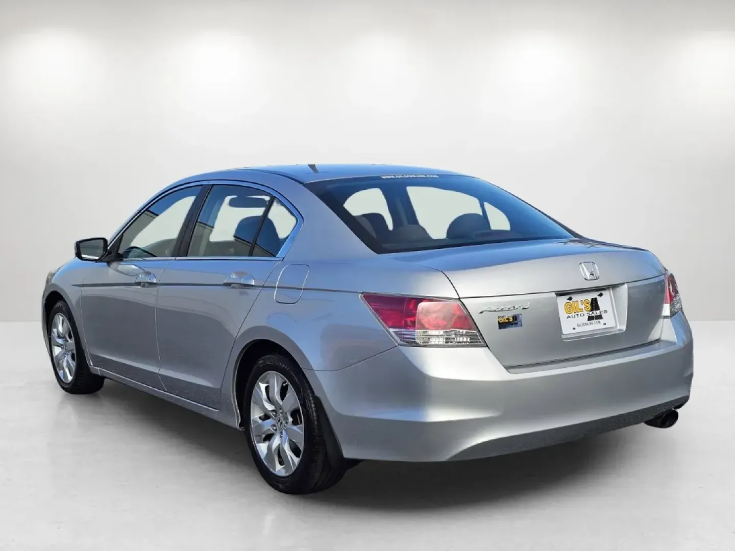 2010 Honda Accord Sdn EX (1HGCP2F70AA) with an Other engine, located at 7000 Northlake Connector, Columbus, GA, 31904, (706) 987-8085, 32.524975, -84.978134 - ### Discover Your Perfect Ride: 2010 Honda Accord Sdn EX for Sale at Gils Auto<br /> <br /> Are you looking for a reliable sedan that seamlessly fits into your busy lifestyle? Whether you're commuting to work, running errands around Phenix City, or planning a weekend getaway, the 2010 Honda Accord S - Photo#6
