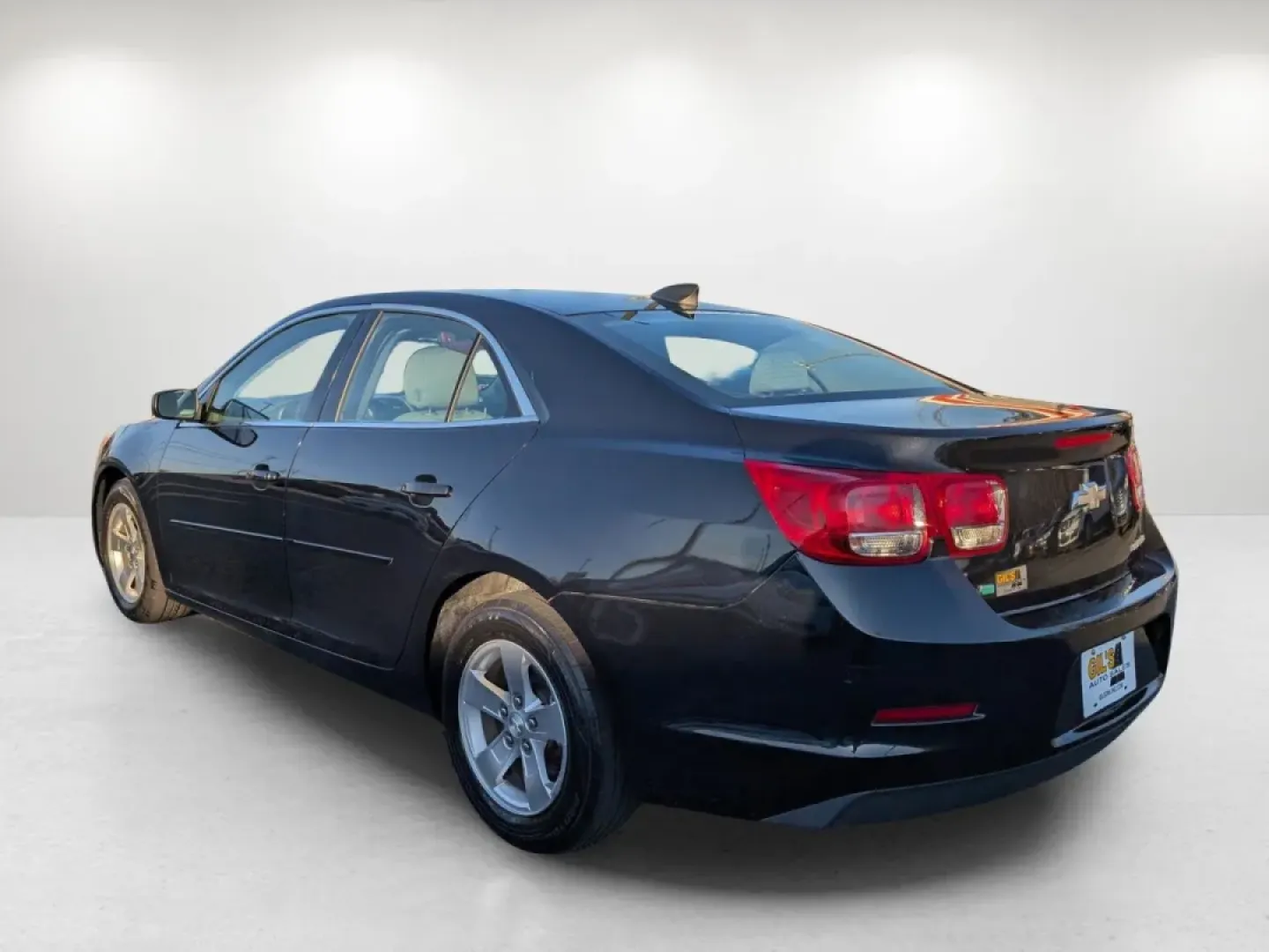 2015 /Jet Black/Titanium Chevrolet Malibu LS (1G11B5SL7FF) with an Other engine, located at 1430 Gateway Drive, Opelika, AL, 36801, (334) 239-0944, 32.637871, -85.409790 - **Elevate Your Daily Commute with the 2015 Chevrolet Malibu LS!** <br /> <br /> Are you looking for a reliable sedan that effortlessly combines comfort, style, and efficiency? Look no further than this stunning **2015 Chevrolet Malibu LS** available now at **Gils Auto** in Phenix City, AL. Perfectly - Photo#7