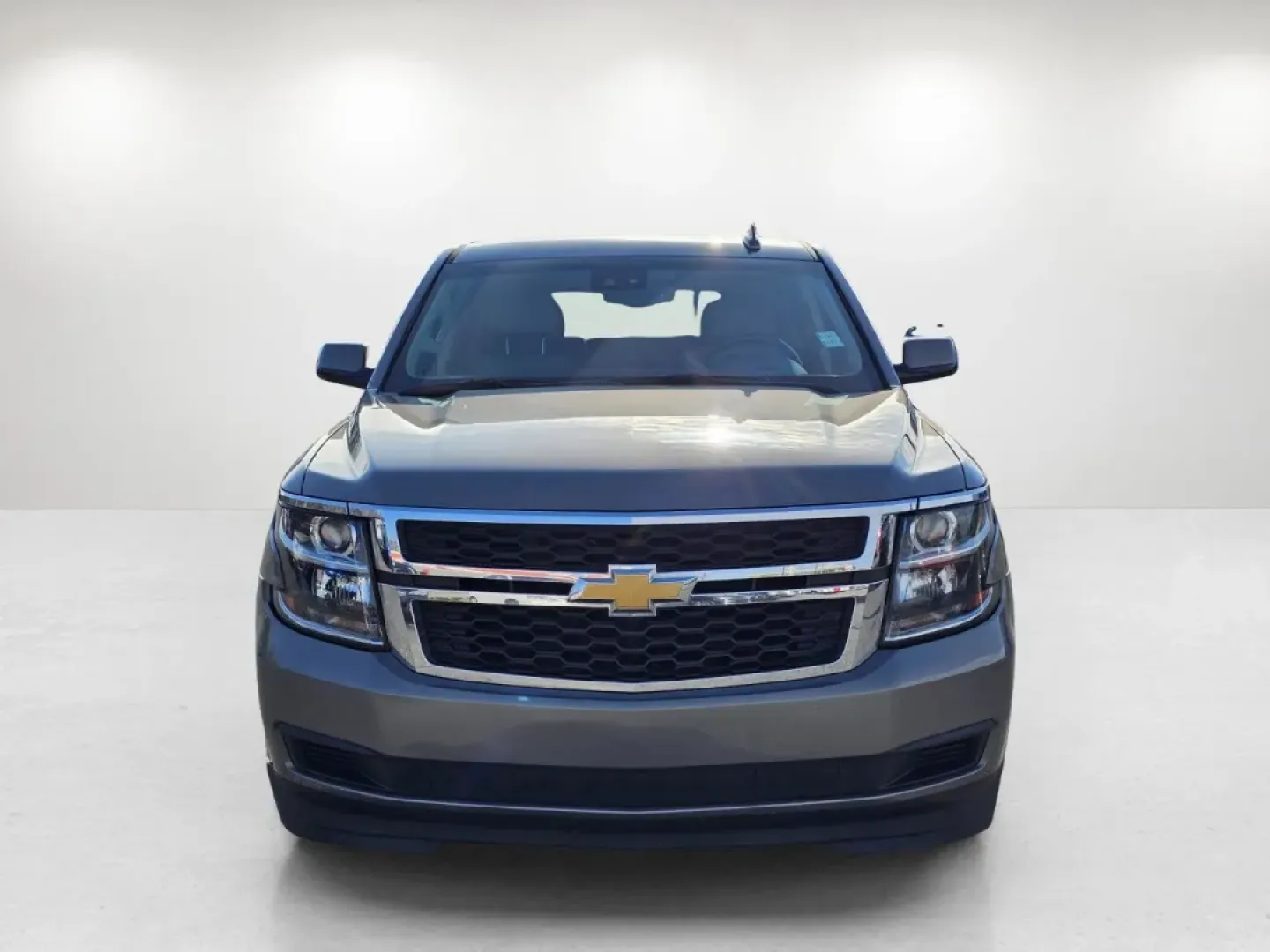 2019 /Cocoa/Dune Chevrolet Suburban LT (1GNSCHKCXKR) with an Other engine, located at 3959 U.S. 80 W, Phenix City, AL, 36870, (334) 297-4885, 32.469296, -85.135185 - **Unleash the Adventure in Your Life with the 2019 Chevrolet Suburban LT at Gils Auto in Phenix City, AL!**<br /> <br /> Are you ready to elevate your family adventures or weekend getaways? This 2019 Chevrolet Suburban LT offers the perfect blend of space, luxury, and rugged capability, making it an - Photo#2