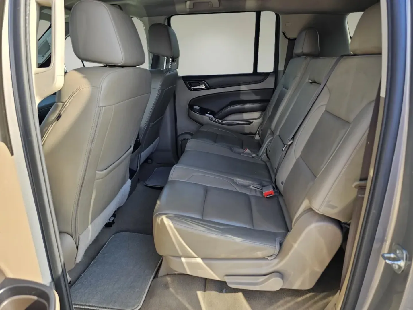 2019 /Cocoa/Dune Chevrolet Suburban LT (1GNSCHKCXKR) with an Other engine, located at 3959 U.S. 80 W, Phenix City, AL, 36870, (334) 297-4885, 32.469296, -85.135185 - **Unleash the Adventure in Your Life with the 2019 Chevrolet Suburban LT at Gils Auto in Phenix City, AL!**<br /> <br /> Are you ready to elevate your family adventures or weekend getaways? This 2019 Chevrolet Suburban LT offers the perfect blend of space, luxury, and rugged capability, making it an - Photo#14