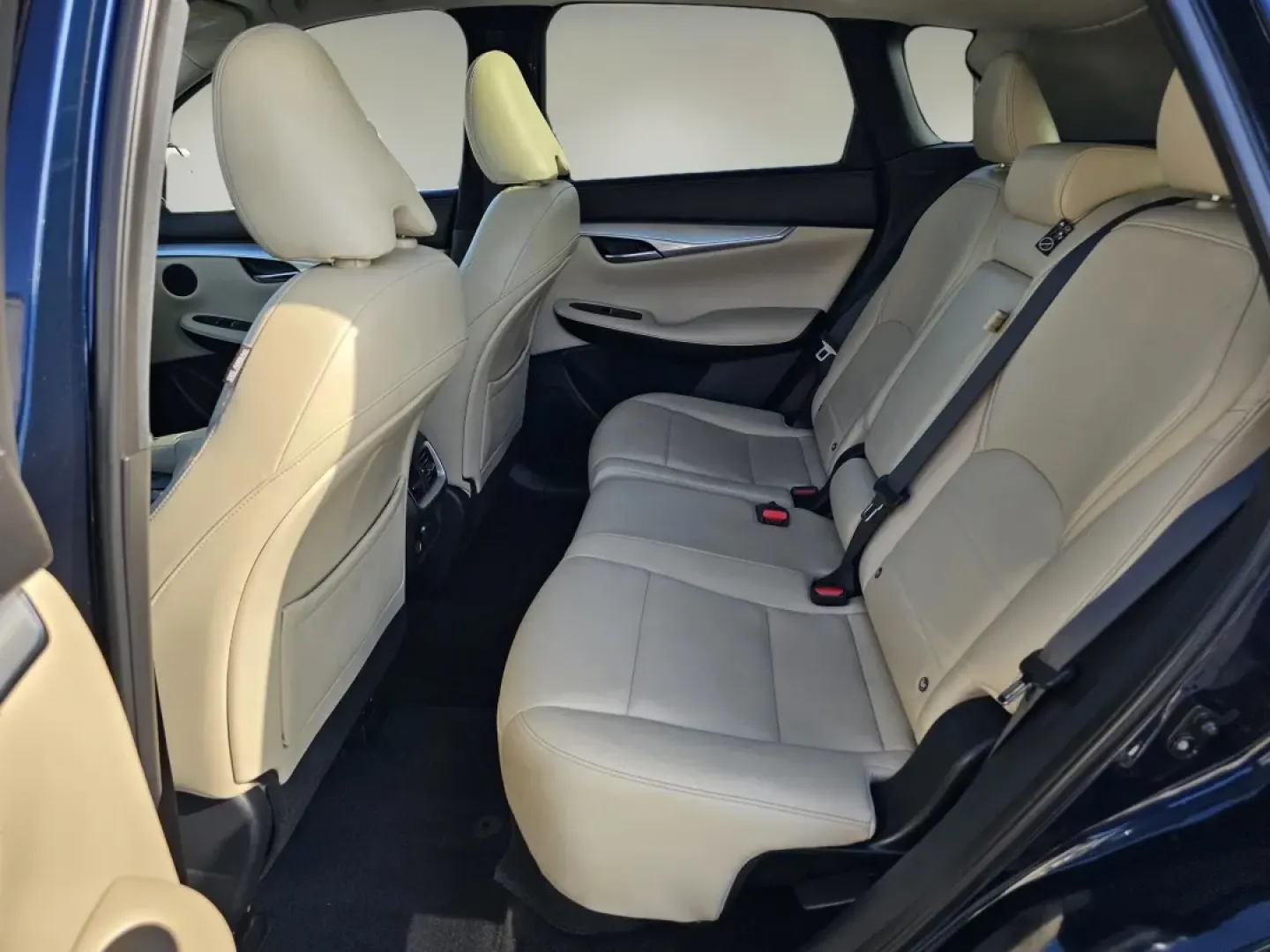 2019 /Wheat/Black Infiniti QX50 LUXE (3PCAJ5M32KF) with an Other engine, located at 3959 U.S. 80 W, Phenix City, AL, 36870, (334) 297-4885, 32.469296, -85.135185 - **Elevate Your Driving Experience with This 2019 Infiniti QX50 LUXE AWD**<br /> <br /> Are you ready to enhance your daily commute or take your family adventures to a whole new level? Look no further than this stunning 2019 Infiniti QX50 LUXE, available now at Gils Auto in Phenix City, AL. This luxu - Photo#15