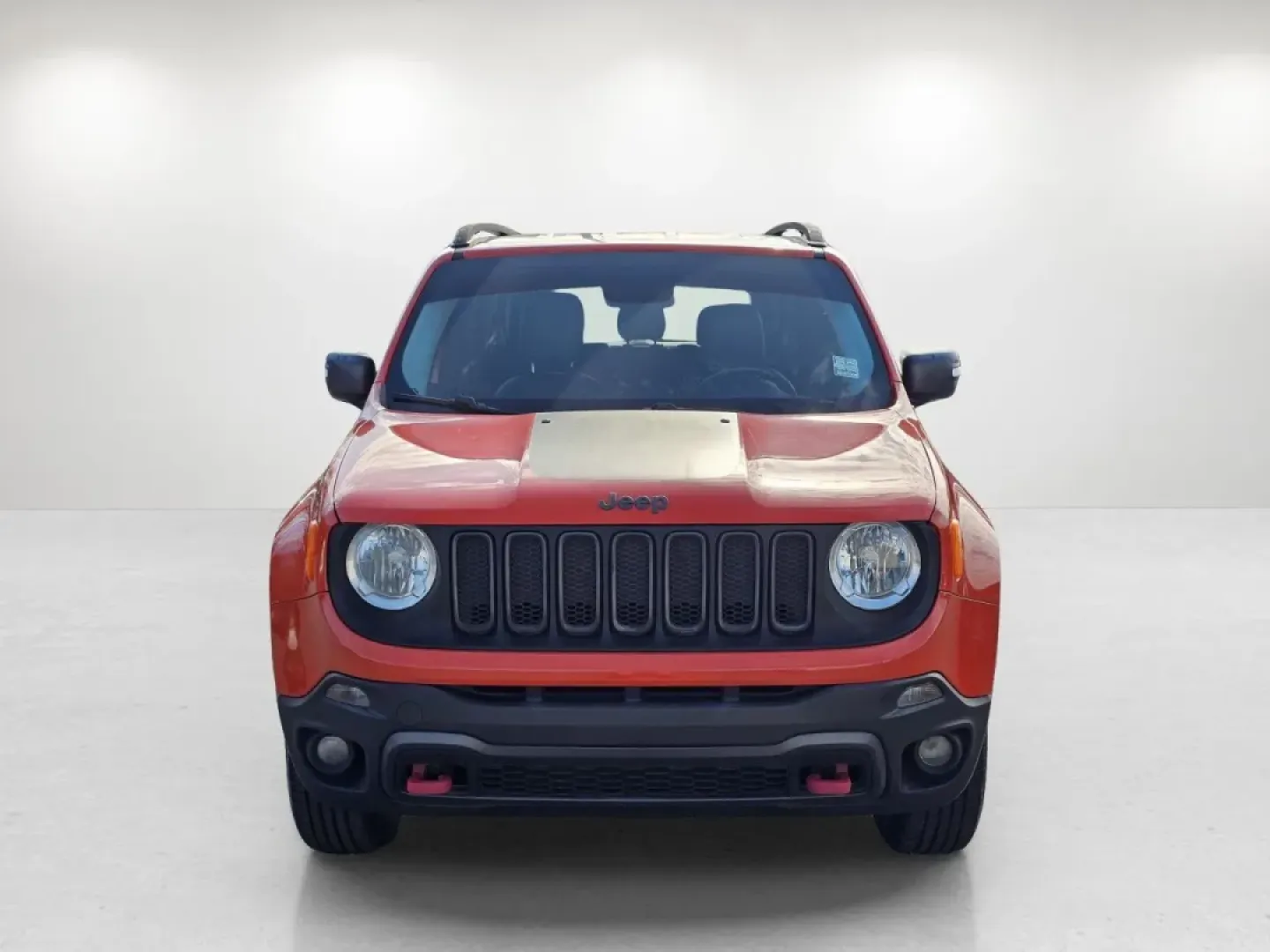 2016 /Black Jeep Renegade Trailhawk (ZACCJBCT8GP) with an Other engine, located at 3959 U.S. 80 W, Phenix City, AL, 36870, (334) 297-4885, 32.469296, -85.135185 - **Adventure Awaits with the 2016 Jeep Renegade Trailhawk!** <br /> <br /> If you're searching for an exhilarating ride that perfectly balances practicality with adventure, look no further than this stunning **2016 Jeep Renegade Trailhawk**. Ideal for weekend getaways or daily commutes, this crossove - Photo#2