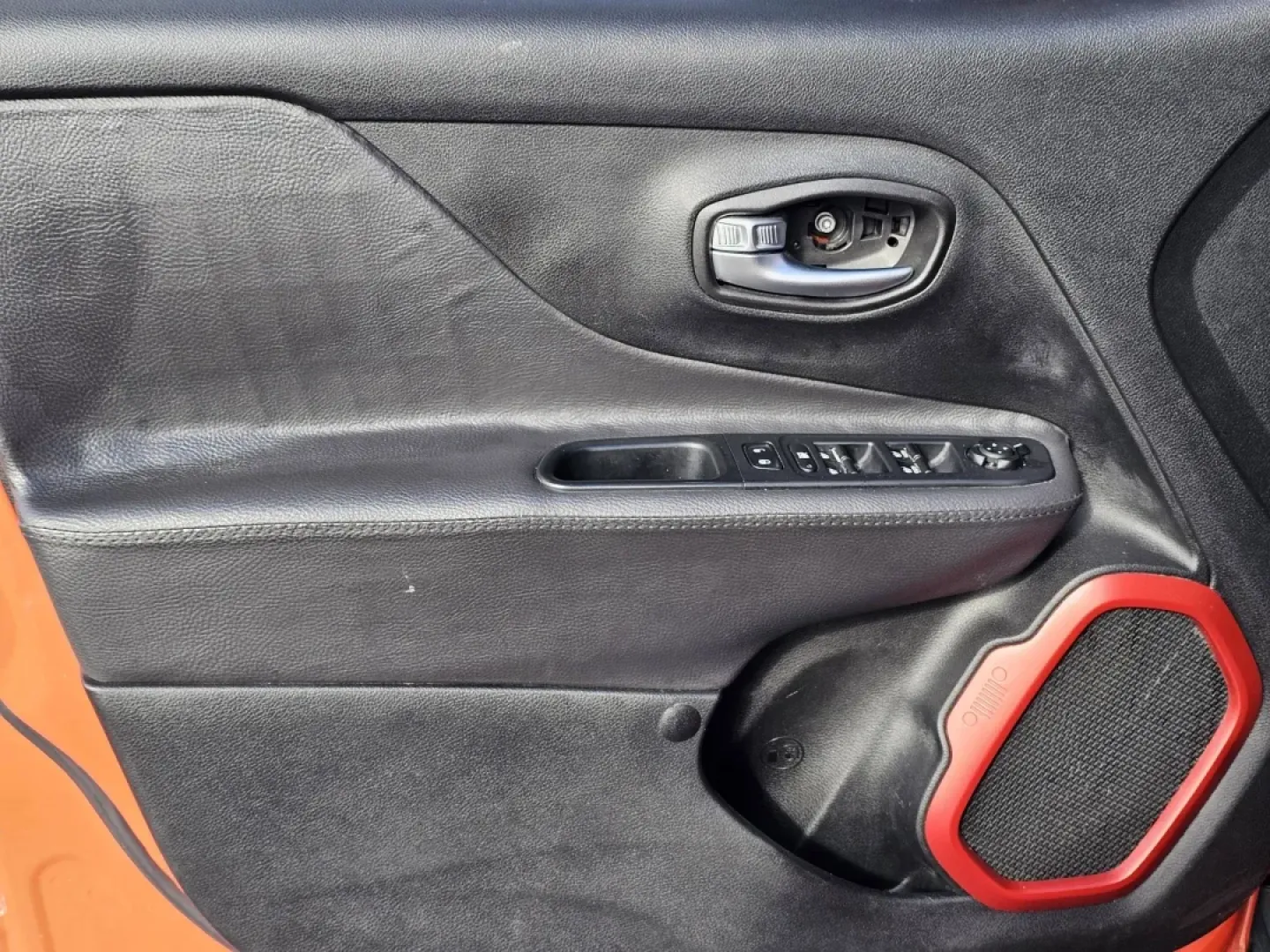 2016 /Black Jeep Renegade Trailhawk (ZACCJBCT8GP) with an Other engine, located at 3959 U.S. 80 W, Phenix City, AL, 36870, (334) 297-4885, 32.469296, -85.135185 - **Adventure Awaits with the 2016 Jeep Renegade Trailhawk!** <br /> <br /> If you're searching for an exhilarating ride that perfectly balances practicality with adventure, look no further than this stunning **2016 Jeep Renegade Trailhawk**. Ideal for weekend getaways or daily commutes, this crossove - Photo#9