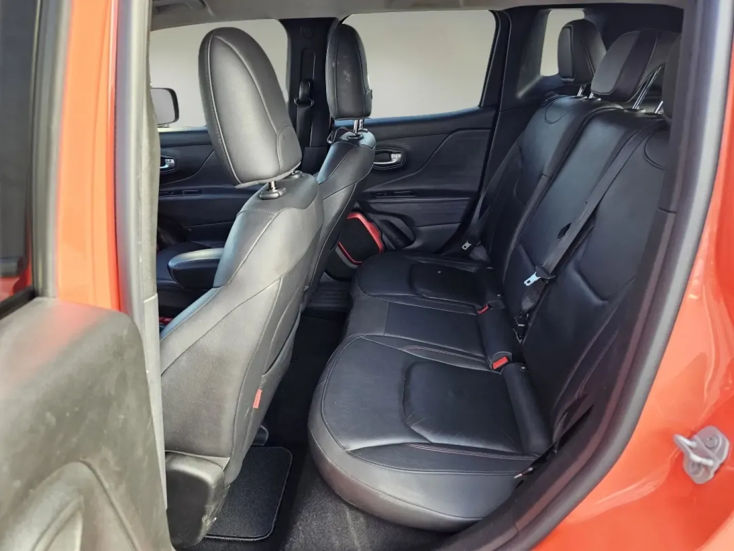 2016 /Black Jeep Renegade Trailhawk (ZACCJBCT8GP) with an Other engine, located at 3959 U.S. 80 W, Phenix City, AL, 36870, (334) 297-4885, 32.469296, -85.135185 - **Adventure Awaits with the 2016 Jeep Renegade Trailhawk!** <br /> <br /> If you're searching for an exhilarating ride that perfectly balances practicality with adventure, look no further than this stunning **2016 Jeep Renegade Trailhawk**. Ideal for weekend getaways or daily commutes, this crossove - Photo#15