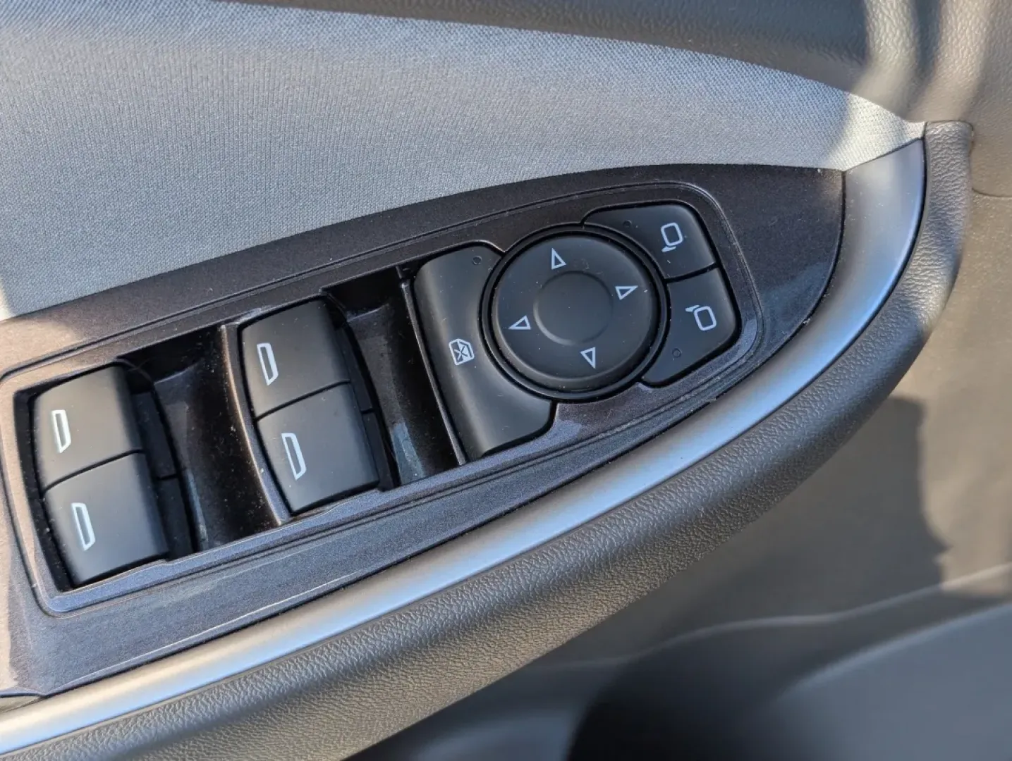 2022 /Dark Atmosphere/ Medium Ash Gray Chevrolet Malibu LS (1G1ZC5ST7NF) with an Other engine, located at 3959 U.S. 80 W, Phenix City, AL, 36870, (334) 297-4885, 32.469296, -85.135185 - **Discover the Perfect Balance of Style and Comfort with the 2022 Chevrolet Malibu at Gils Auto - Phenix City**<br /> <br /> Are you looking for a reliable sedan that effortlessly combines modern technology, spacious comfort, and fuel efficiency? Whether you're commuting to work, shuttling the kids - Photo#11