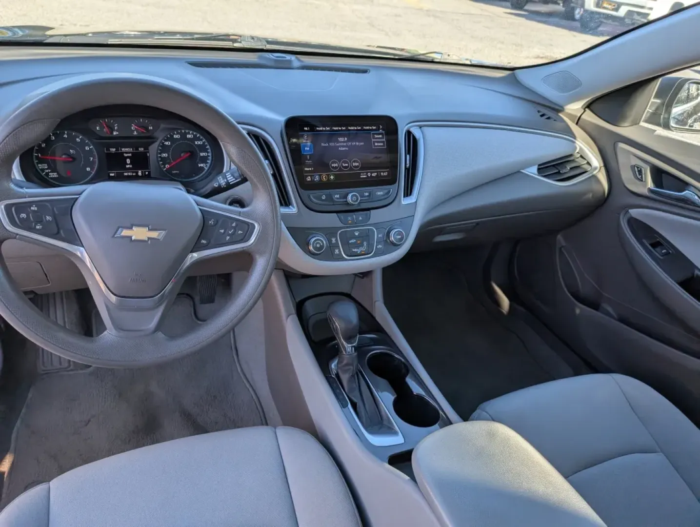 2022 /Dark Atmosphere/ Medium Ash Gray Chevrolet Malibu LS (1G1ZC5ST7NF) with an Other engine, located at 3959 U.S. 80 W, Phenix City, AL, 36870, (334) 297-4885, 32.469296, -85.135185 - **Discover the Perfect Balance of Style and Comfort with the 2022 Chevrolet Malibu at Gils Auto - Phenix City**<br /> <br /> Are you looking for a reliable sedan that effortlessly combines modern technology, spacious comfort, and fuel efficiency? Whether you're commuting to work, shuttling the kids - Photo#15