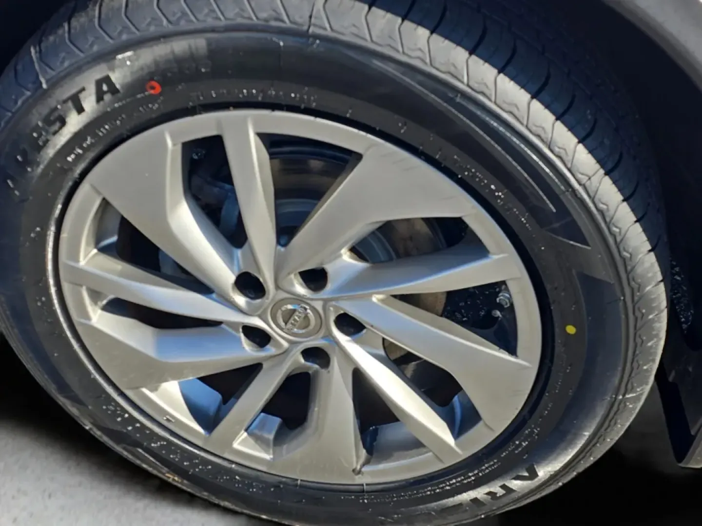 2015 /Almond Nissan Rogue SL (5N1AT2MT1FC) with an Other engine, located at 3959 U.S. 80 W, Phenix City, AL, 36870, (334) 297-4885, 32.469296, -85.135185 - **Discover Adventure and Comfort with the 2015 Nissan Rogue SL at Gils Auto!**<br /> <br /> Are you ready to elevate your driving experience and embrace the freedom of the open road? The 2015 Nissan Rogue SL is the perfect companion for weekend getaways, family outings, and daily commutes alike. Thi - Photo#9