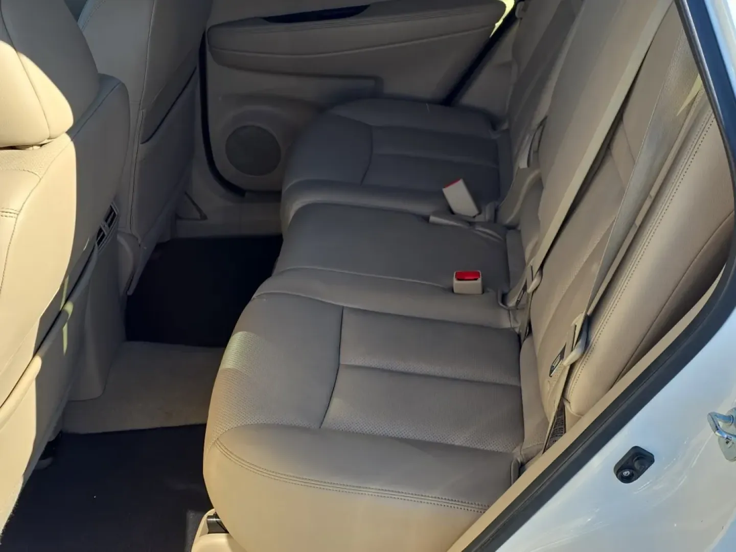 2015 /Almond Nissan Rogue SL (5N1AT2MT1FC) with an Other engine, located at 3959 U.S. 80 W, Phenix City, AL, 36870, (334) 297-4885, 32.469296, -85.135185 - **Discover Adventure and Comfort with the 2015 Nissan Rogue SL at Gils Auto!**<br /> <br /> Are you ready to elevate your driving experience and embrace the freedom of the open road? The 2015 Nissan Rogue SL is the perfect companion for weekend getaways, family outings, and daily commutes alike. Thi - Photo#13