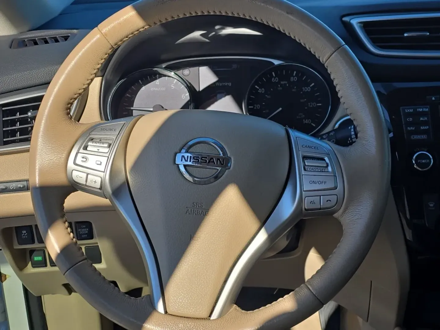 2015 /Almond Nissan Rogue SL (5N1AT2MT1FC) with an Other engine, located at 3959 U.S. 80 W, Phenix City, AL, 36870, (334) 297-4885, 32.469296, -85.135185 - **Discover Adventure and Comfort with the 2015 Nissan Rogue SL at Gils Auto!**<br /> <br /> Are you ready to elevate your driving experience and embrace the freedom of the open road? The 2015 Nissan Rogue SL is the perfect companion for weekend getaways, family outings, and daily commutes alike. Thi - Photo#14