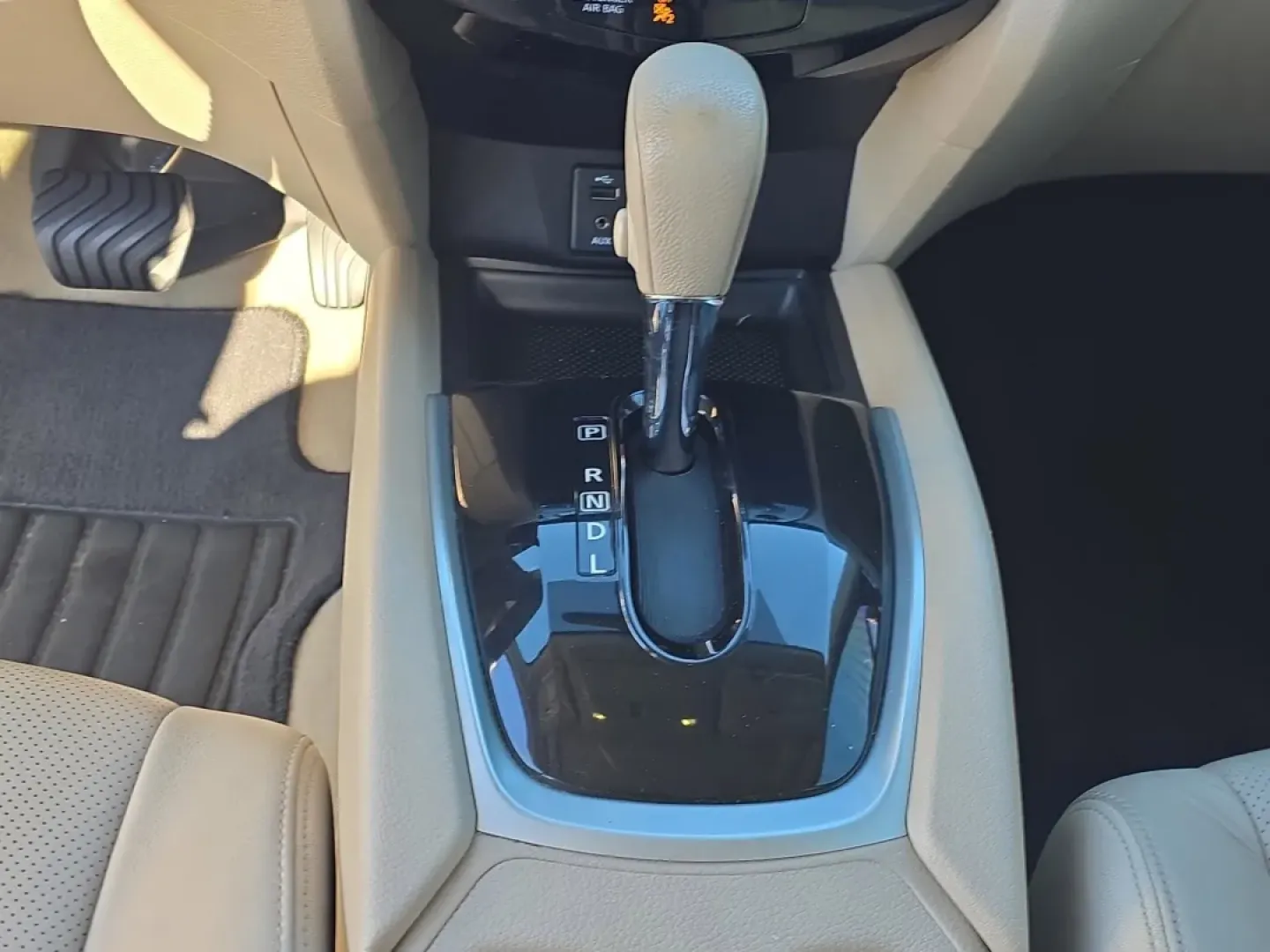 2015 /Almond Nissan Rogue SL (5N1AT2MT1FC) with an Other engine, located at 3959 U.S. 80 W, Phenix City, AL, 36870, (334) 297-4885, 32.469296, -85.135185 - **Discover Adventure and Comfort with the 2015 Nissan Rogue SL at Gils Auto!**<br /> <br /> Are you ready to elevate your driving experience and embrace the freedom of the open road? The 2015 Nissan Rogue SL is the perfect companion for weekend getaways, family outings, and daily commutes alike. Thi - Photo#16