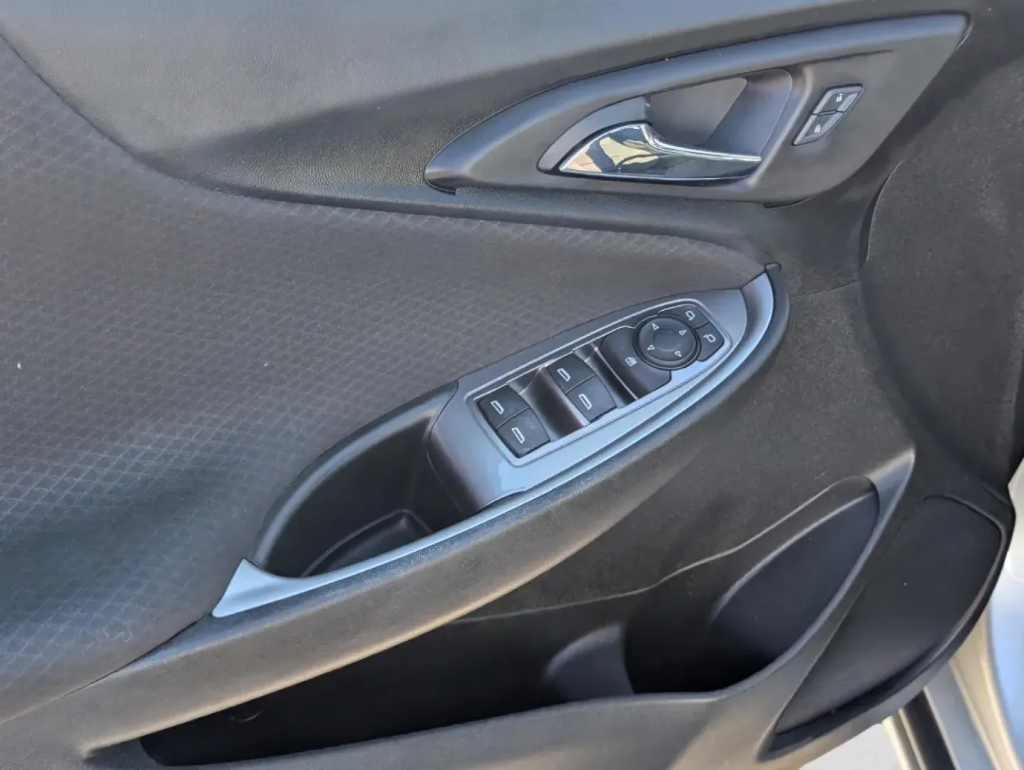 2020 /Jet Black Chevrolet Malibu LS (1G1ZC5ST3LF) with an Other engine, located at 3959 U.S. 80 W, Phenix City, AL, 36870, (334) 297-4885, 32.469296, -85.135185 - Discover the perfect blend of style and functionality with this 2020 Chevrolet Malibu LS, a sedan that effortlessly meets the needs of your busy lifestyle. Whether you're commuting to work, shuttling kids to school, or planning a weekend getaway, this vehicle is designed to keep you comfortable and - Photo#9