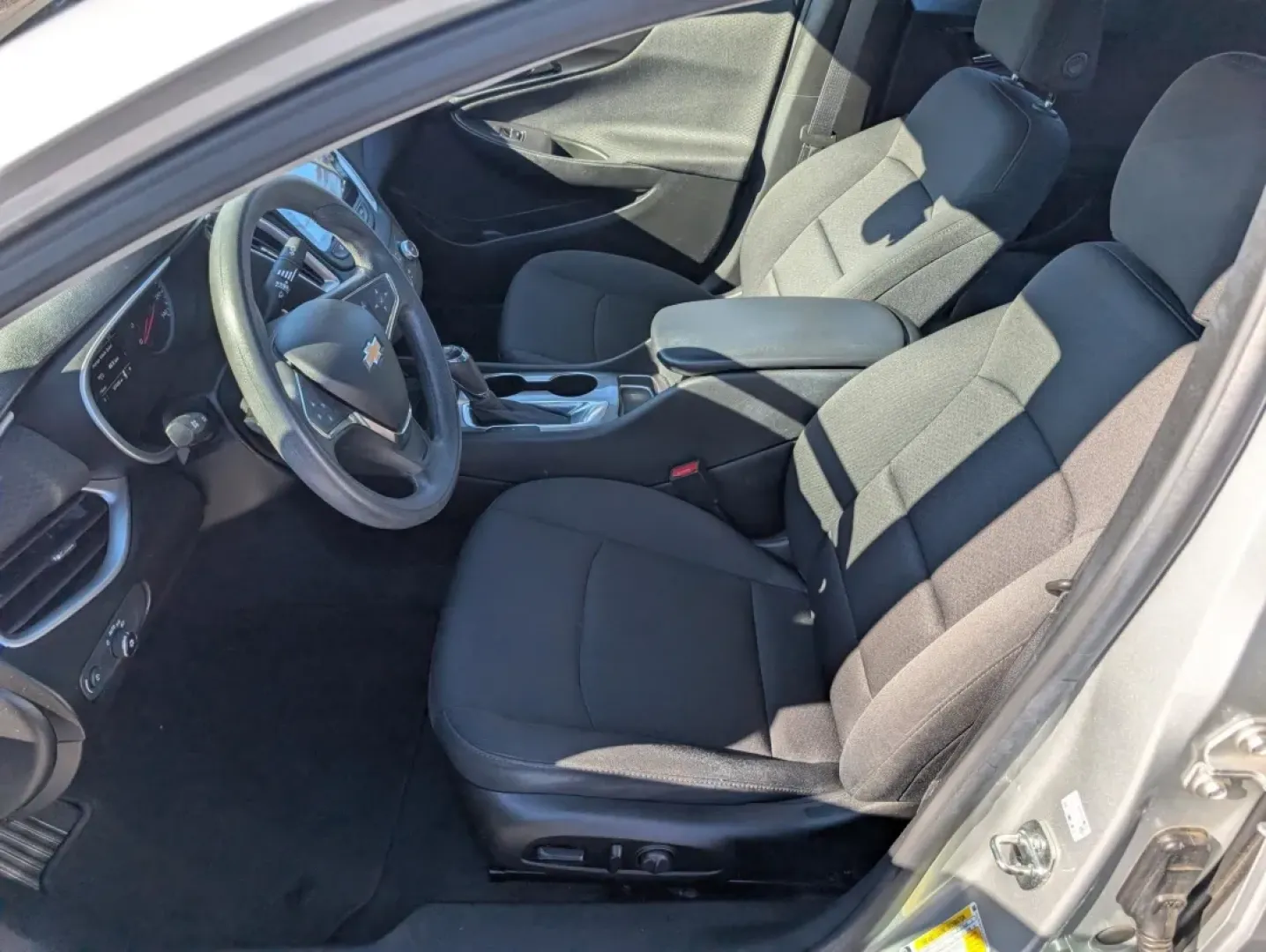 2020 /Jet Black Chevrolet Malibu LS (1G1ZC5ST3LF) with an Other engine, located at 3959 U.S. 80 W, Phenix City, AL, 36870, (334) 297-4885, 32.469296, -85.135185 - Discover the perfect blend of style and functionality with this 2020 Chevrolet Malibu LS, a sedan that effortlessly meets the needs of your busy lifestyle. Whether you're commuting to work, shuttling kids to school, or planning a weekend getaway, this vehicle is designed to keep you comfortable and - Photo#11