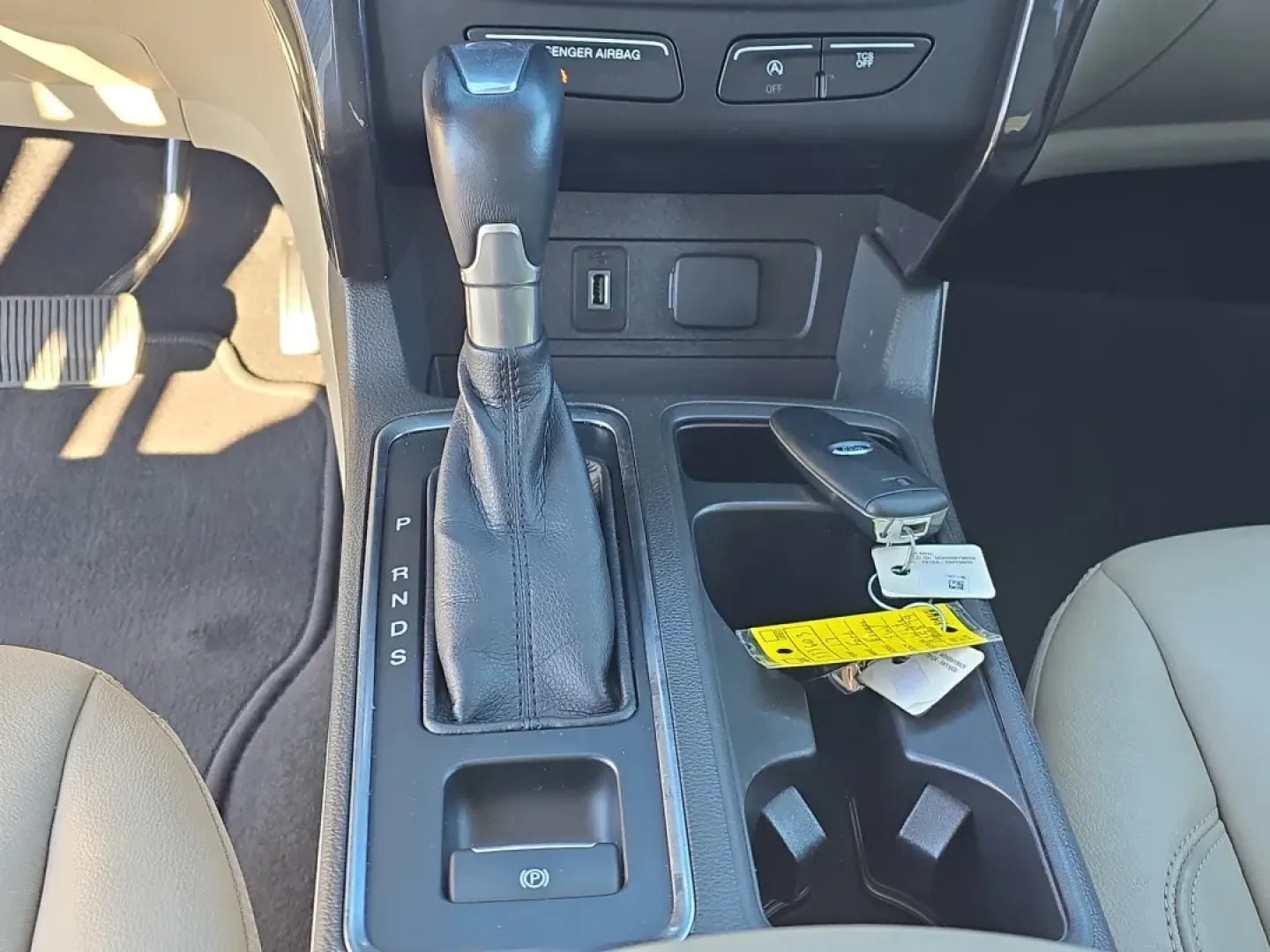 2017 /Medium Light Stone Ford Escape Titanium (1FMCU9J9XHU) with an Other engine, located at 3959 U.S. 80 W, Phenix City, AL, 36870, (334) 297-4885, 32.469296, -85.135185 - **Discover Adventure and Comfort with the 2017 Ford Escape Titanium at Gils Auto - Phenix City!**<br /> <br /> Are you ready to elevate your daily commute, family road trips, or weekend adventures? The 2017 Ford Escape Titanium is your ticket to a lifestyle full of exploration and comfort. Perfectly - Photo#15