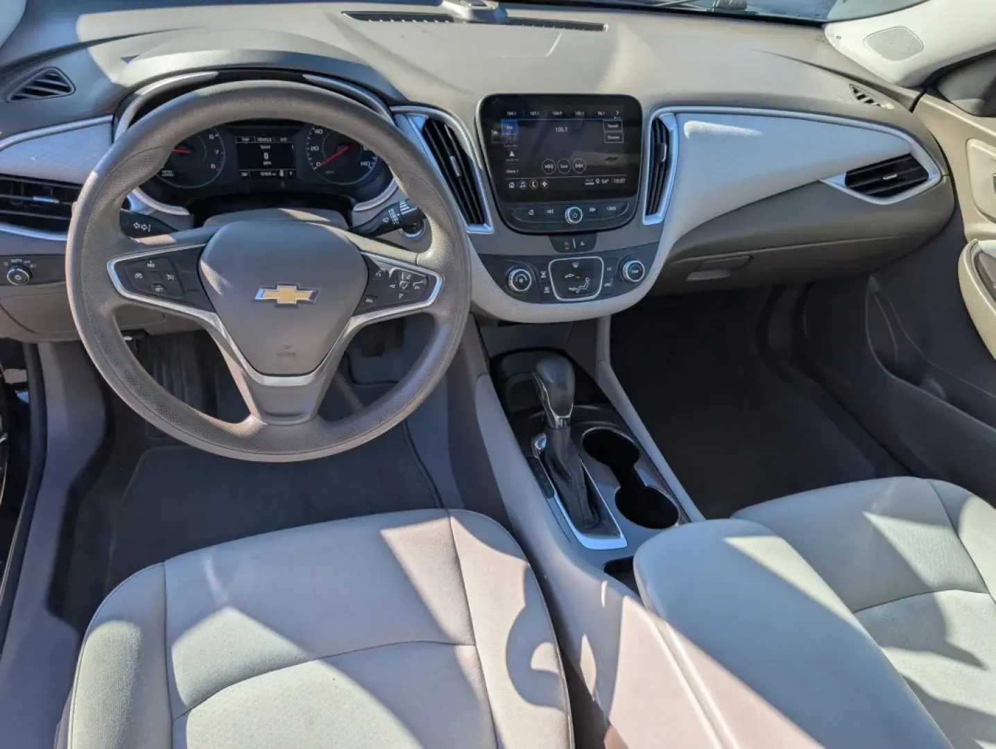 2022 /Dark Atmosphere/ Medium Ash Gray Chevrolet Malibu LS (1G1ZC5ST1NF) with an Other engine, located at 3959 U.S. 80 W, Phenix City, AL, 36870, (334) 297-4885, 32.469296, -85.135185 - **Discover Your Next Adventure with the 2022 Chevrolet Malibu LS at Gils Auto!**<br /> <br /> Are you ready to upgrade your daily commute or family road trips? The 2022 Chevrolet Malibu LS is the perfect blend of style, comfort, and technology that caters to your busy lifestyle. Whether you're navig - Photo#13