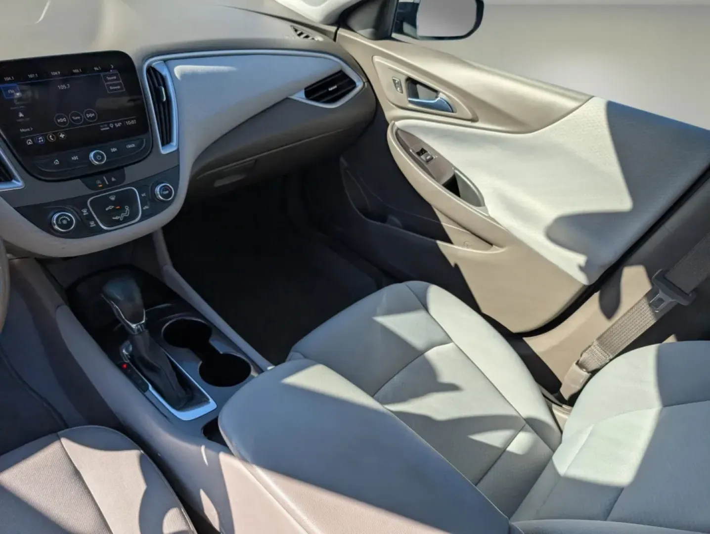 2022 /Dark Atmosphere/ Medium Ash Gray Chevrolet Malibu LS (1G1ZC5ST1NF) with an Other engine, located at 3959 U.S. 80 W, Phenix City, AL, 36870, (334) 297-4885, 32.469296, -85.135185 - **Discover Your Next Adventure with the 2022 Chevrolet Malibu LS at Gils Auto!**<br /> <br /> Are you ready to upgrade your daily commute or family road trips? The 2022 Chevrolet Malibu LS is the perfect blend of style, comfort, and technology that caters to your busy lifestyle. Whether you're navig - Photo#14