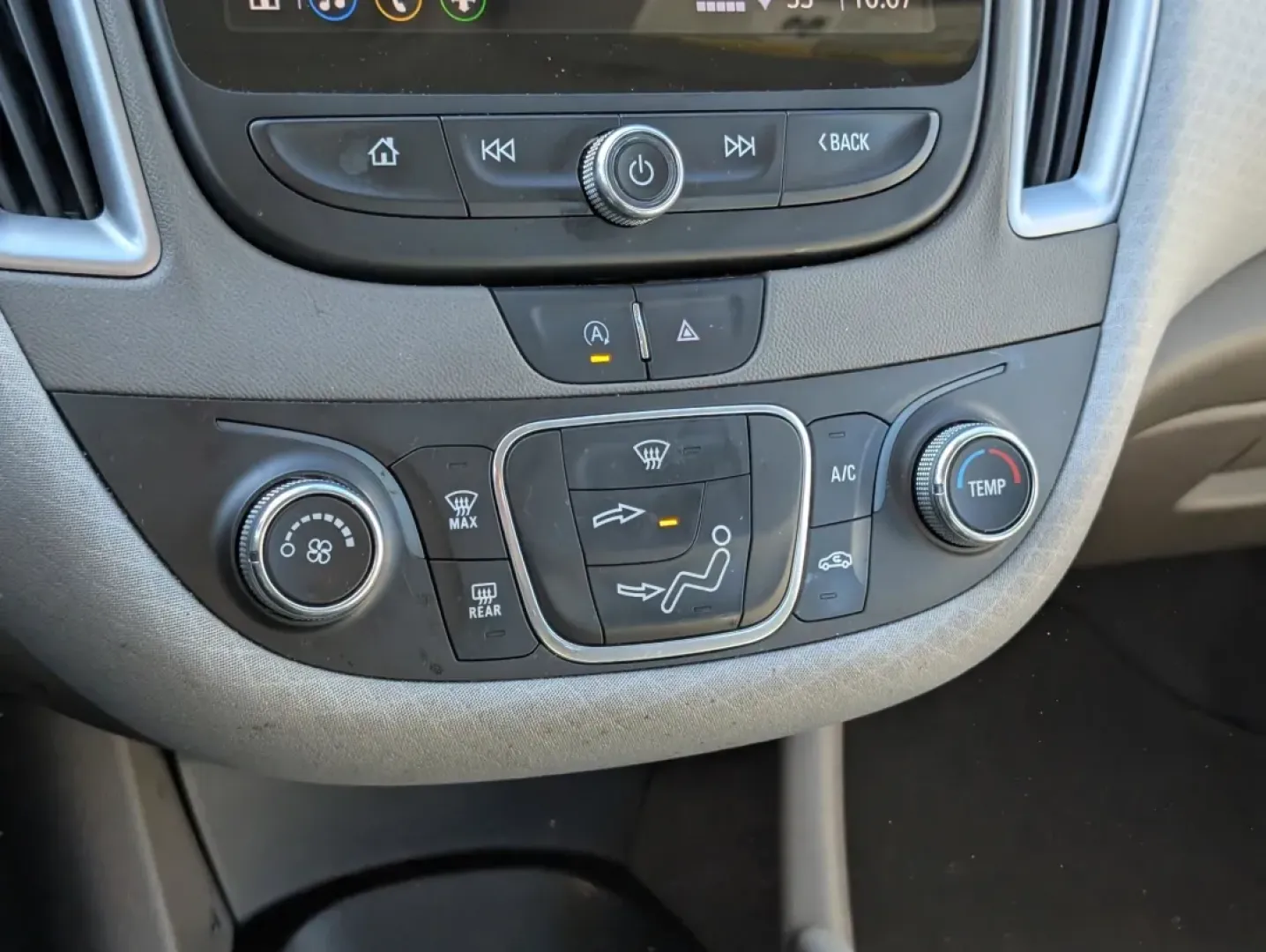 2022 /Dark Atmosphere/ Medium Ash Gray Chevrolet Malibu LS (1G1ZC5ST1NF) with an Other engine, located at 3959 U.S. 80 W, Phenix City, AL, 36870, (334) 297-4885, 32.469296, -85.135185 - **Discover Your Next Adventure with the 2022 Chevrolet Malibu LS at Gils Auto!**<br /> <br /> Are you ready to upgrade your daily commute or family road trips? The 2022 Chevrolet Malibu LS is the perfect blend of style, comfort, and technology that caters to your busy lifestyle. Whether you're navig - Photo#16