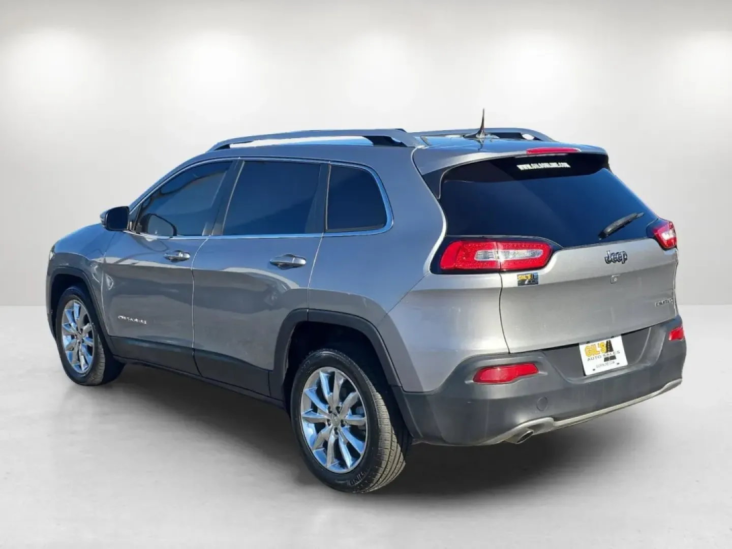 2016 /Black Jeep Cherokee Limited (1C4PJLDB0GW) with an Other engine, located at 3959 U.S. 80 W, Phenix City, AL, 36870, (334) 297-4885, 32.469296, -85.135185 - ### Discover Your Next Adventure with the 2016 Jeep Cherokee Limited at Gils Auto in Phenix City, AL!<br /> <br /> Picture this: You're ready for a weekend getaway, cruising down the scenic roads of Phenix City in your reliable 2016 Jeep Cherokee Limited. With its stylish Billet Silver Metallic Clea - Photo#8