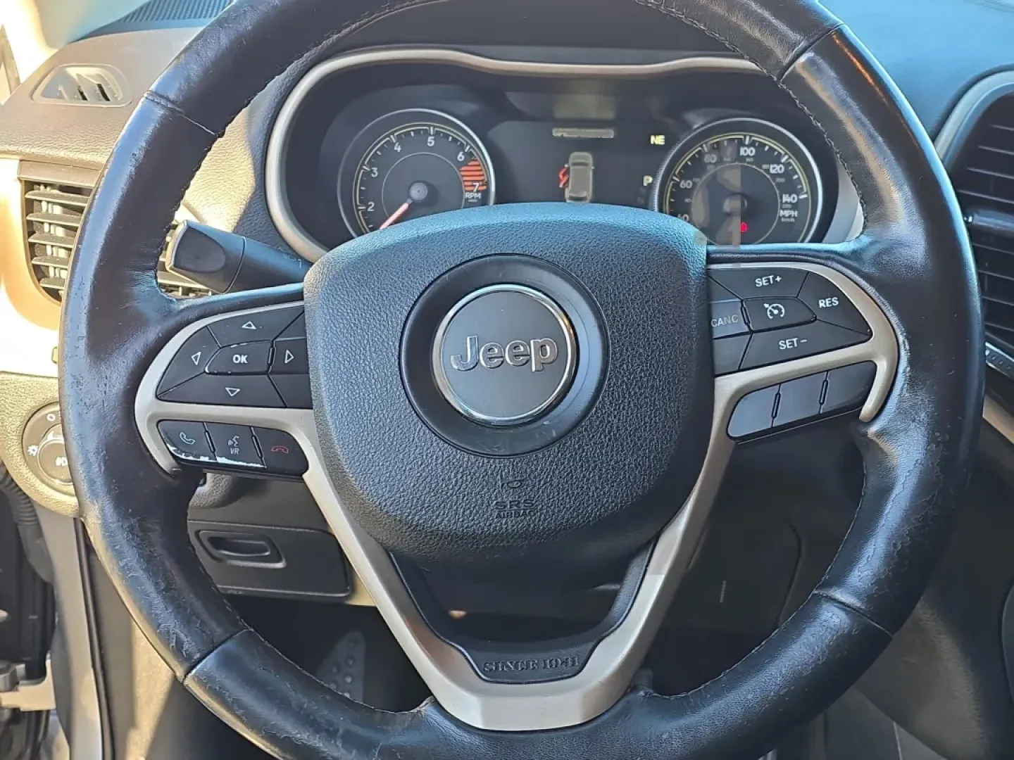 2016 /Black Jeep Cherokee Limited (1C4PJLDB0GW) with an Other engine, located at 3959 U.S. 80 W, Phenix City, AL, 36870, (334) 297-4885, 32.469296, -85.135185 - ### Discover Your Next Adventure with the 2016 Jeep Cherokee Limited at Gils Auto in Phenix City, AL!<br /> <br /> Picture this: You're ready for a weekend getaway, cruising down the scenic roads of Phenix City in your reliable 2016 Jeep Cherokee Limited. With its stylish Billet Silver Metallic Clea - Photo#14